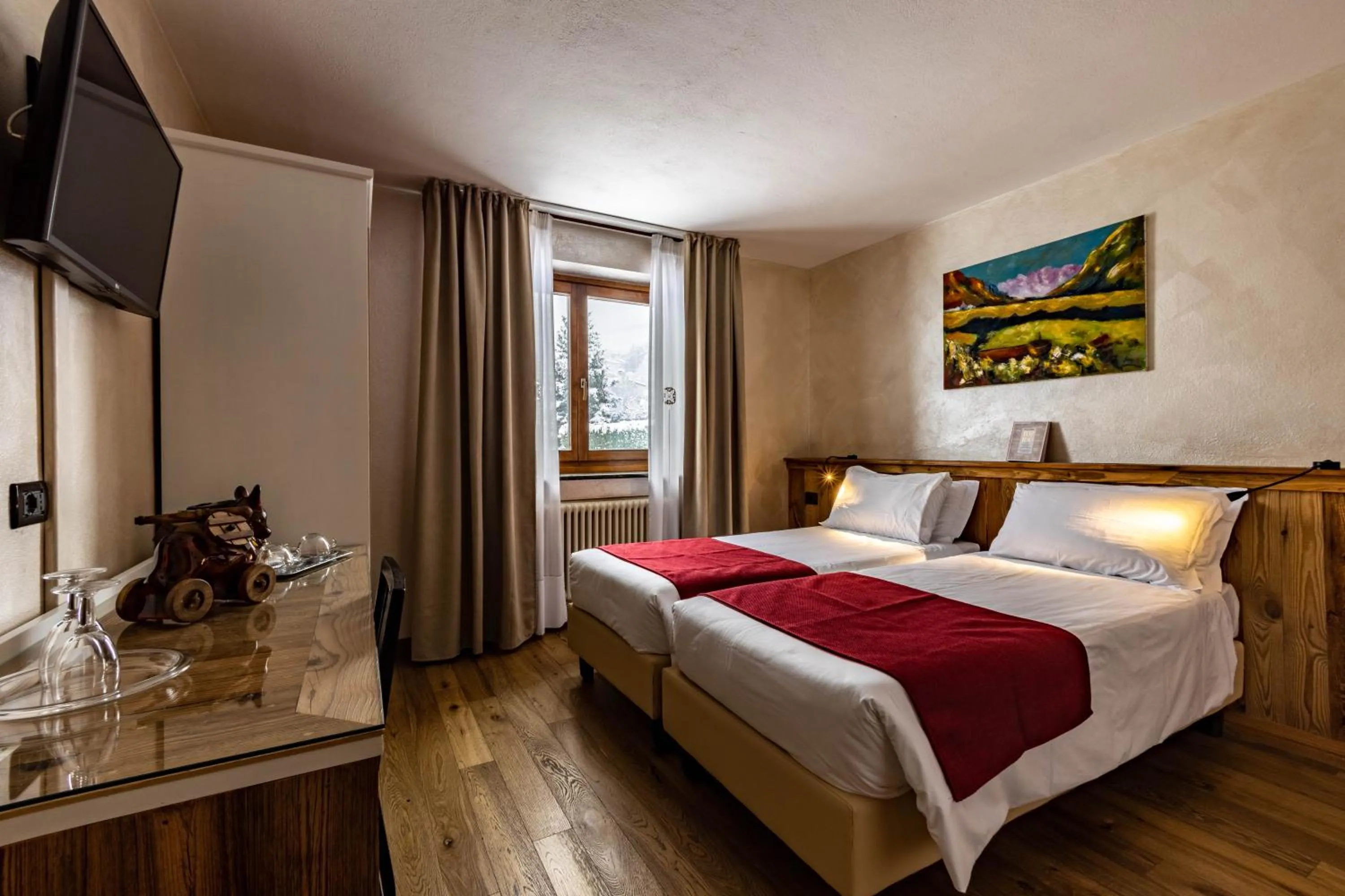 Bedroom, Bed in Hotel & Restaurant Le Charaban