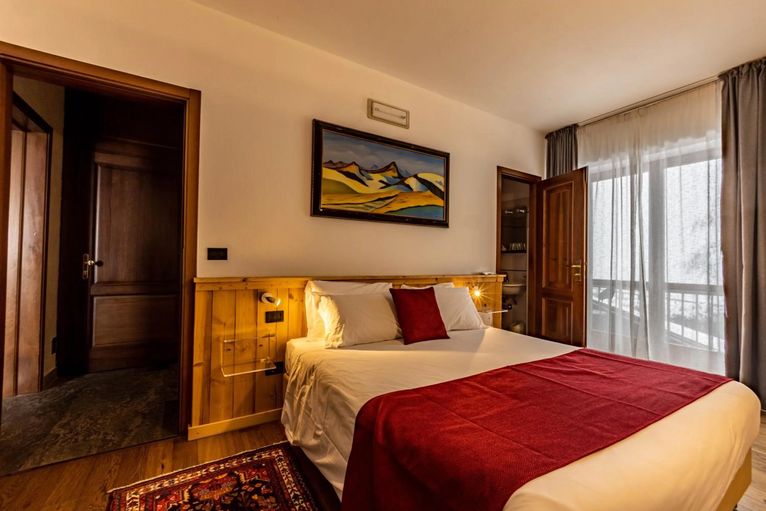 Bedroom, Bed in Hotel & Restaurant Le Charaban