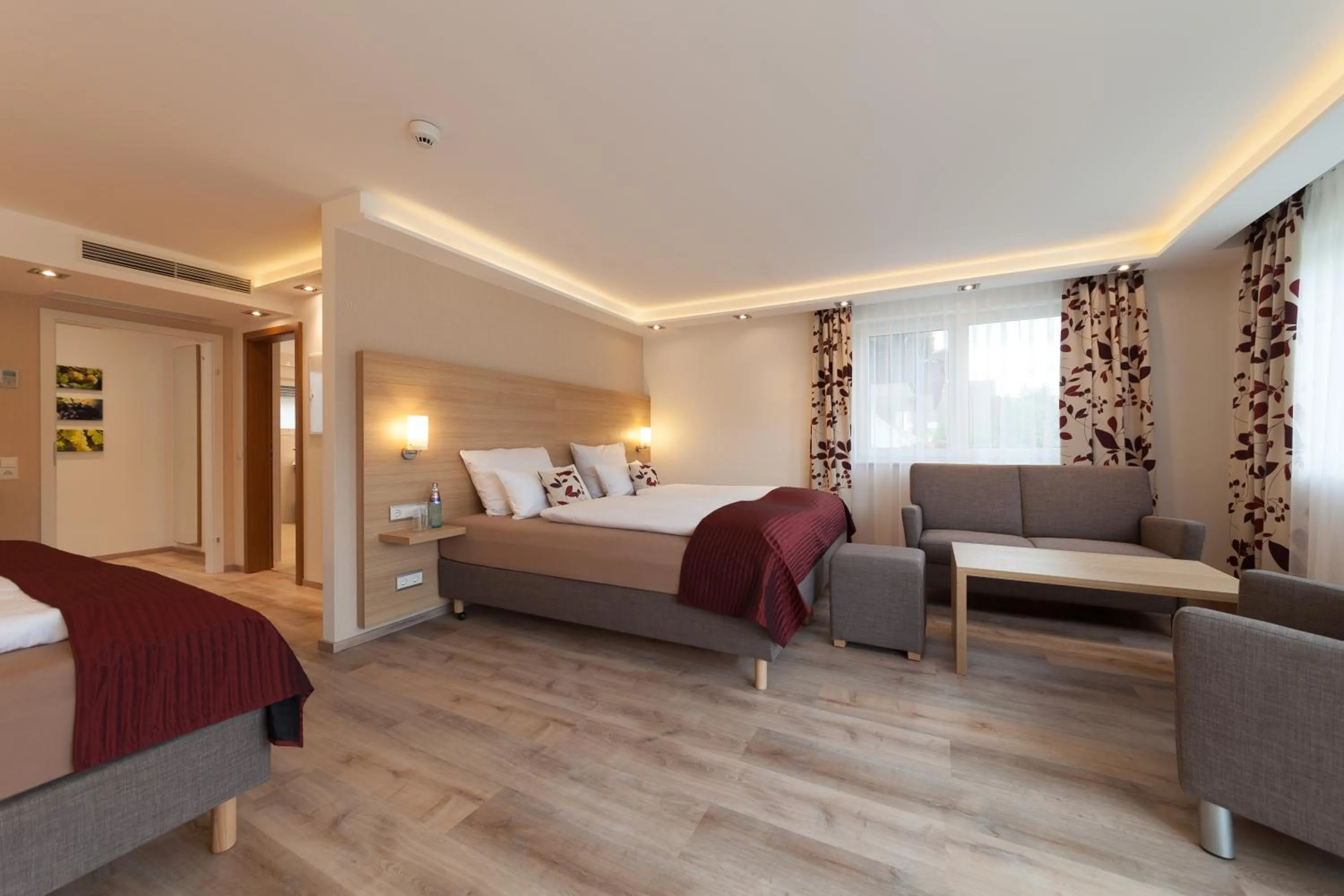 Photo of the whole room, Bed in Alemannenhof