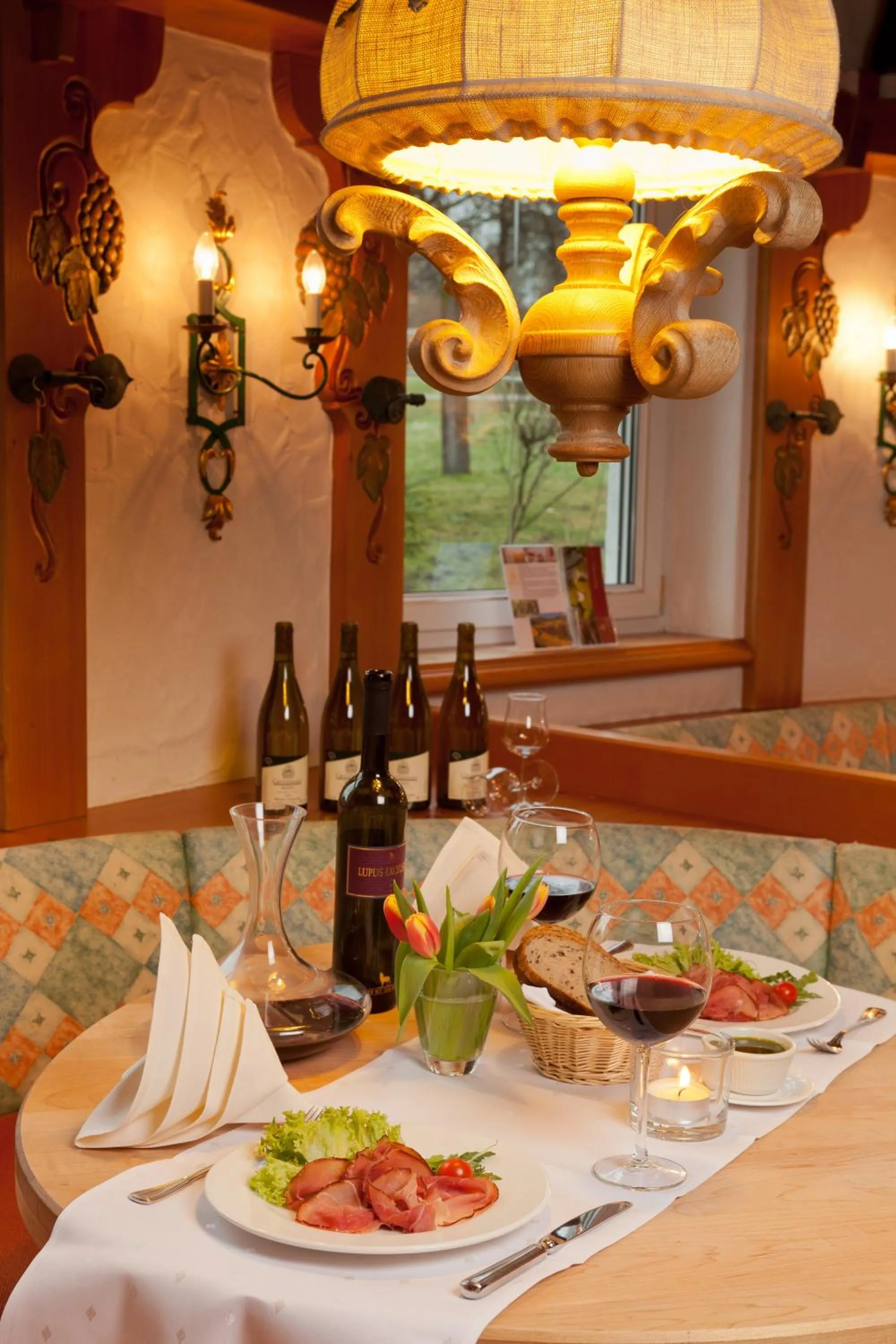 Restaurant/places to eat in Alemannenhof