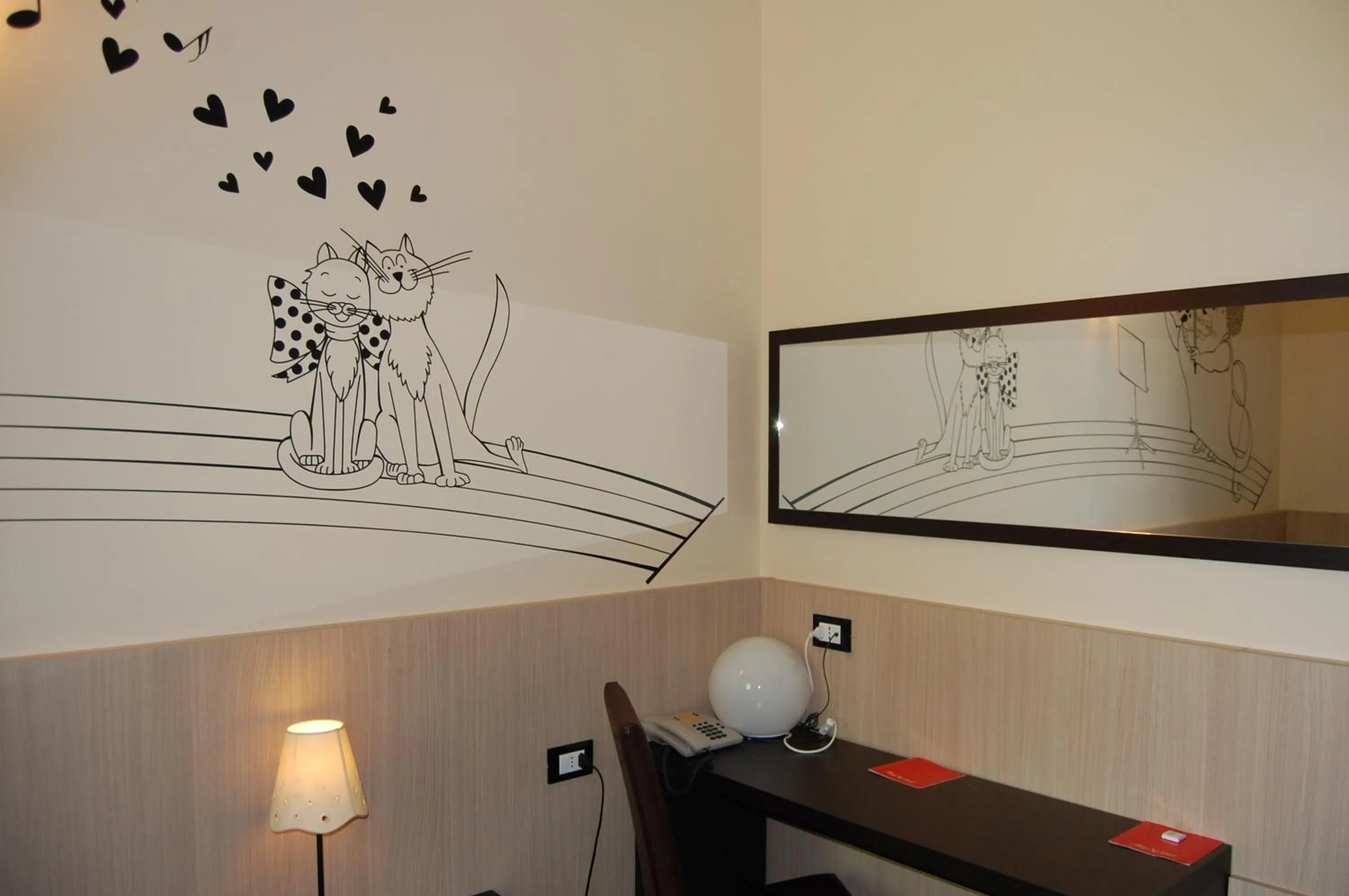 Decorative detail in Albergo Visconti