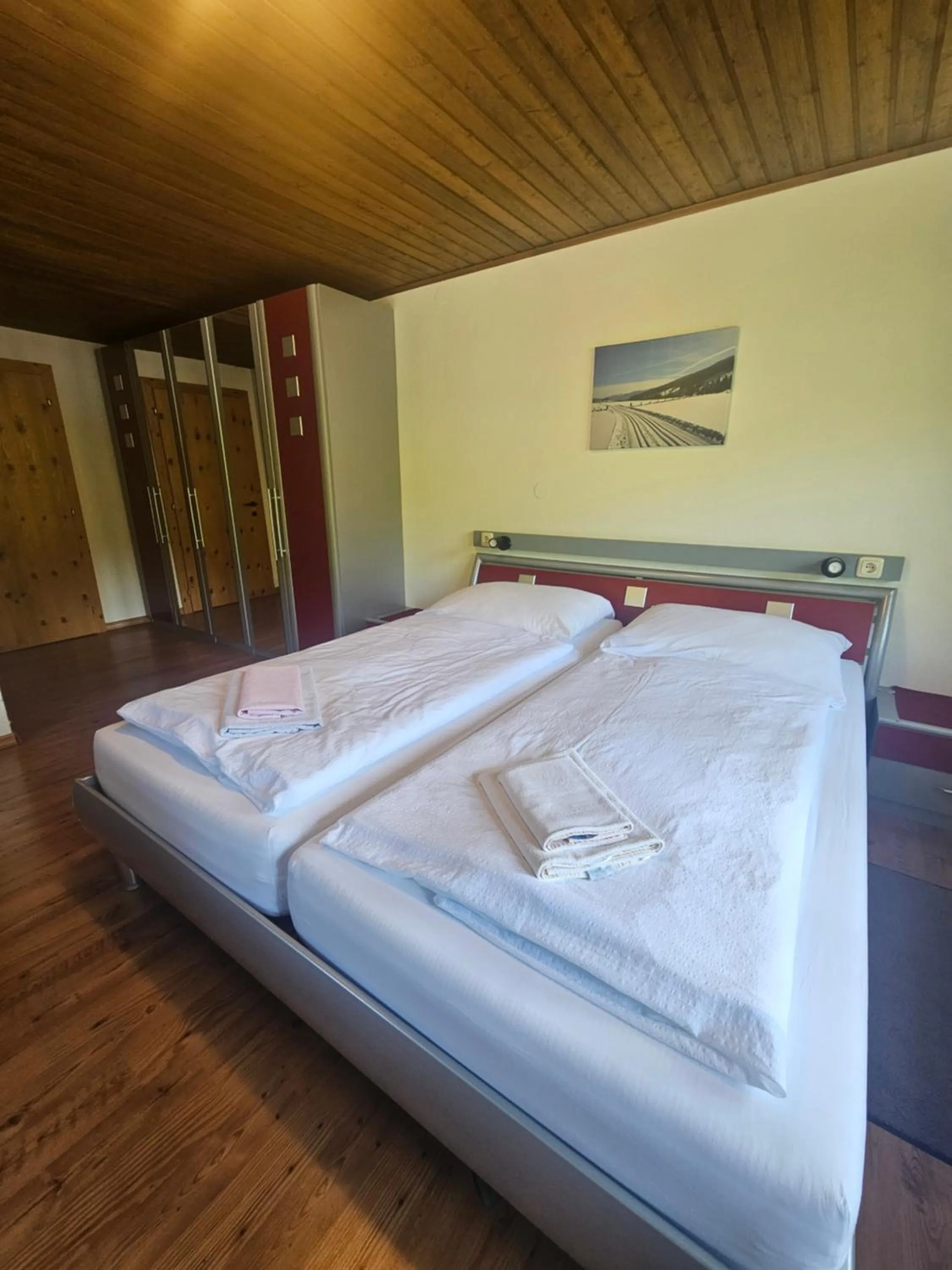 Bed in Landhotel Lacknerhof