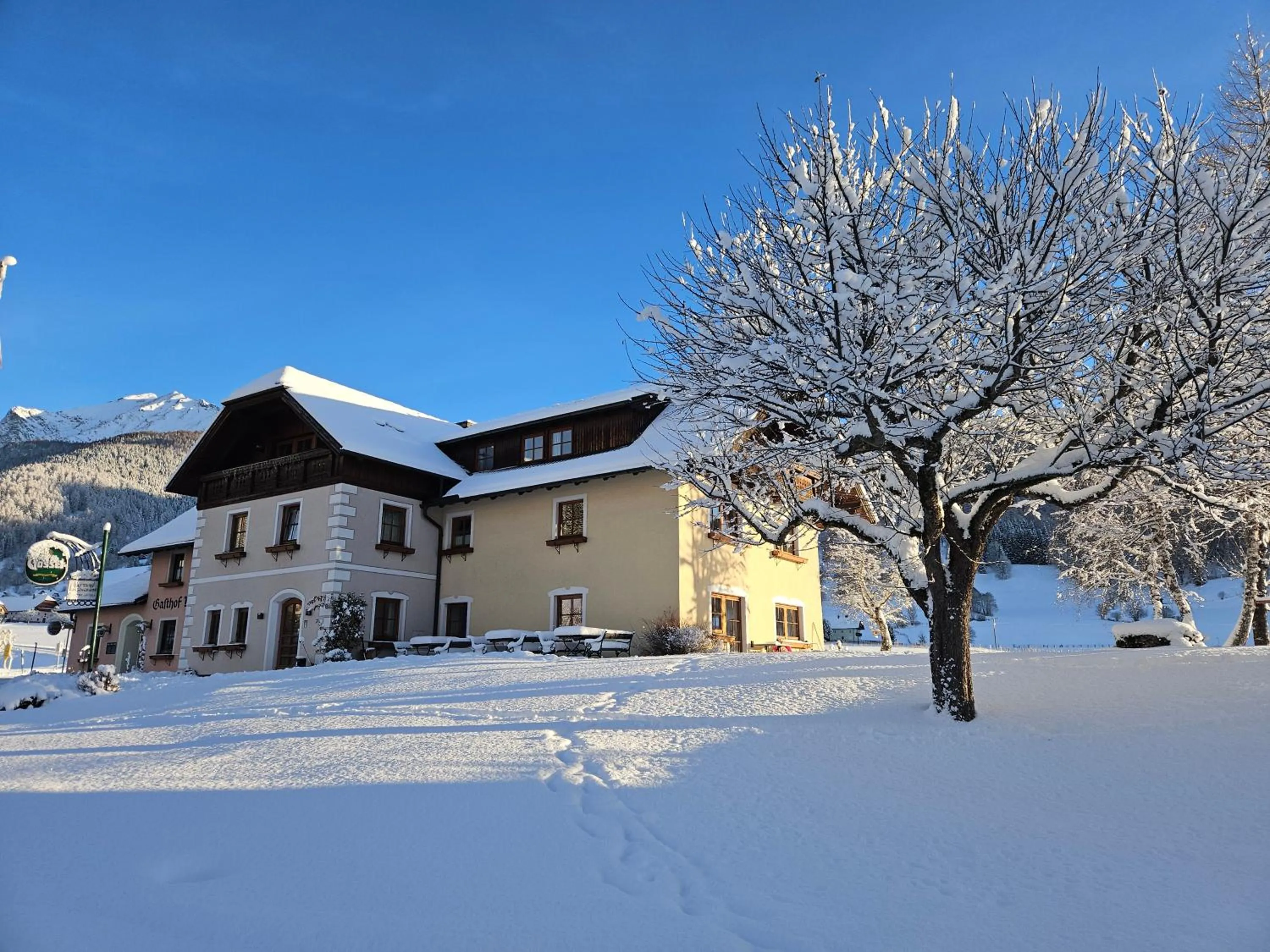 Property building in Landhotel Lacknerhof
