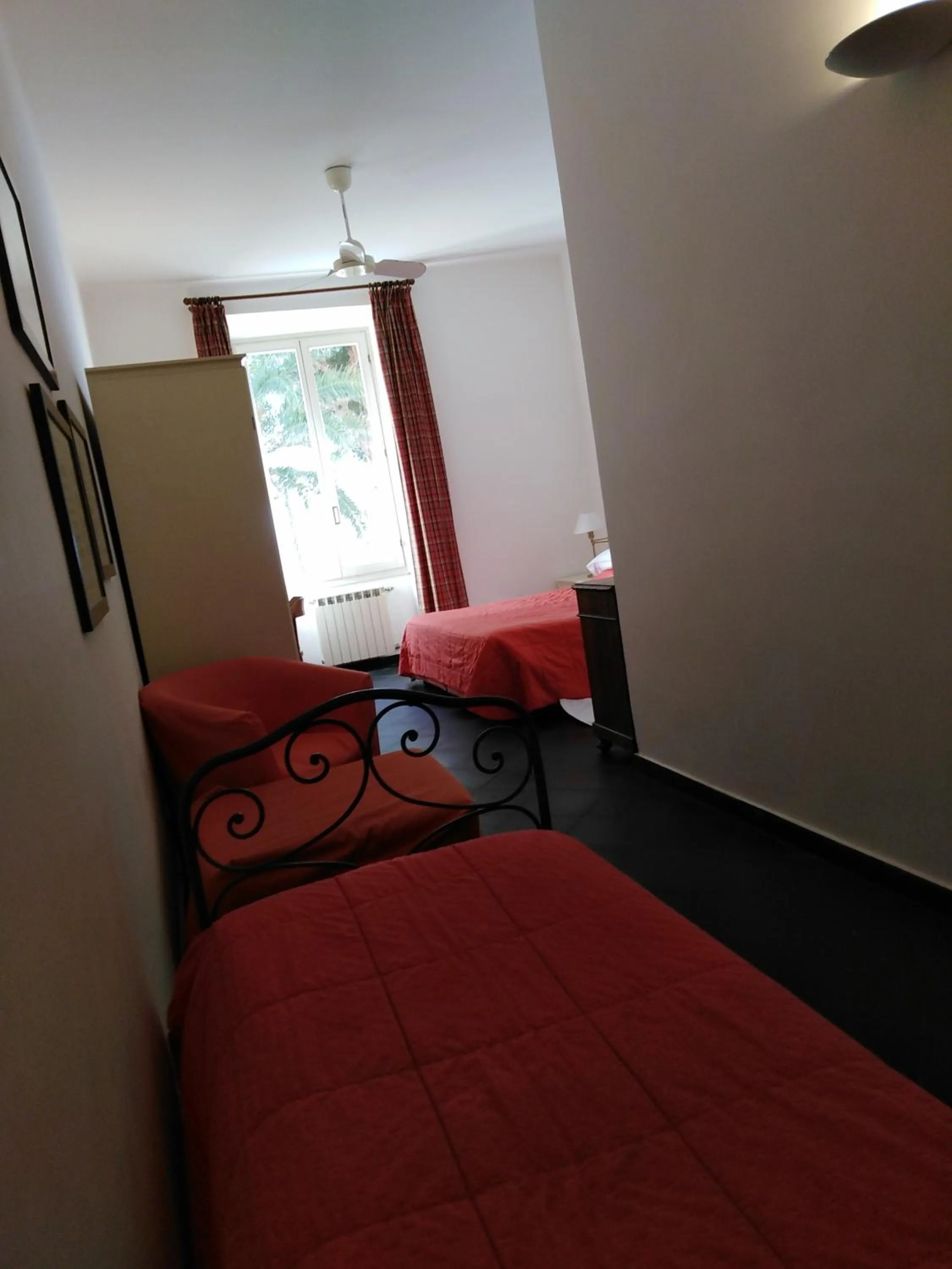 Photo of the whole room, Bed in Hotel Beau Rivage