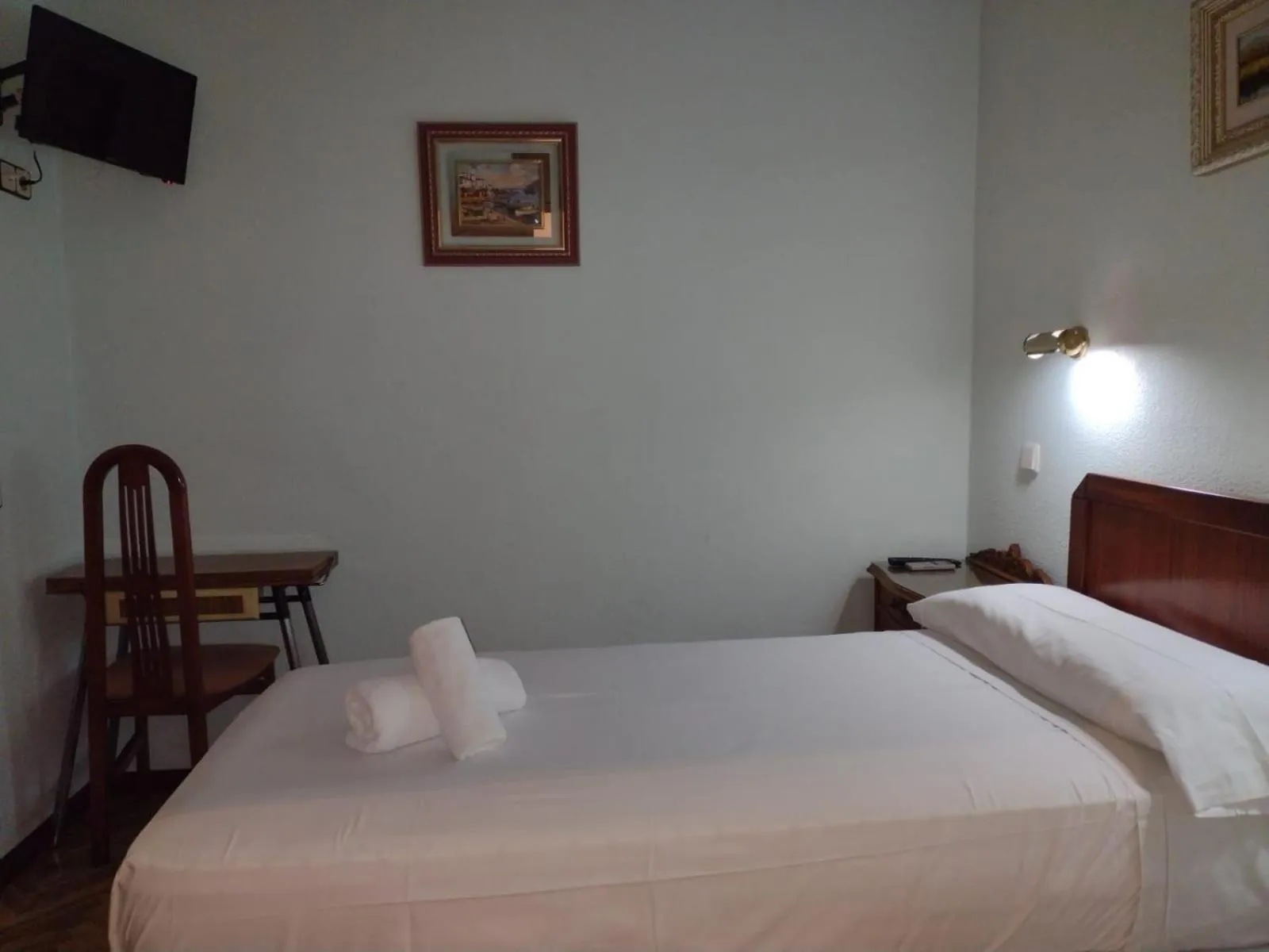 Photo of the whole room, Bed in Hostal Sardinero