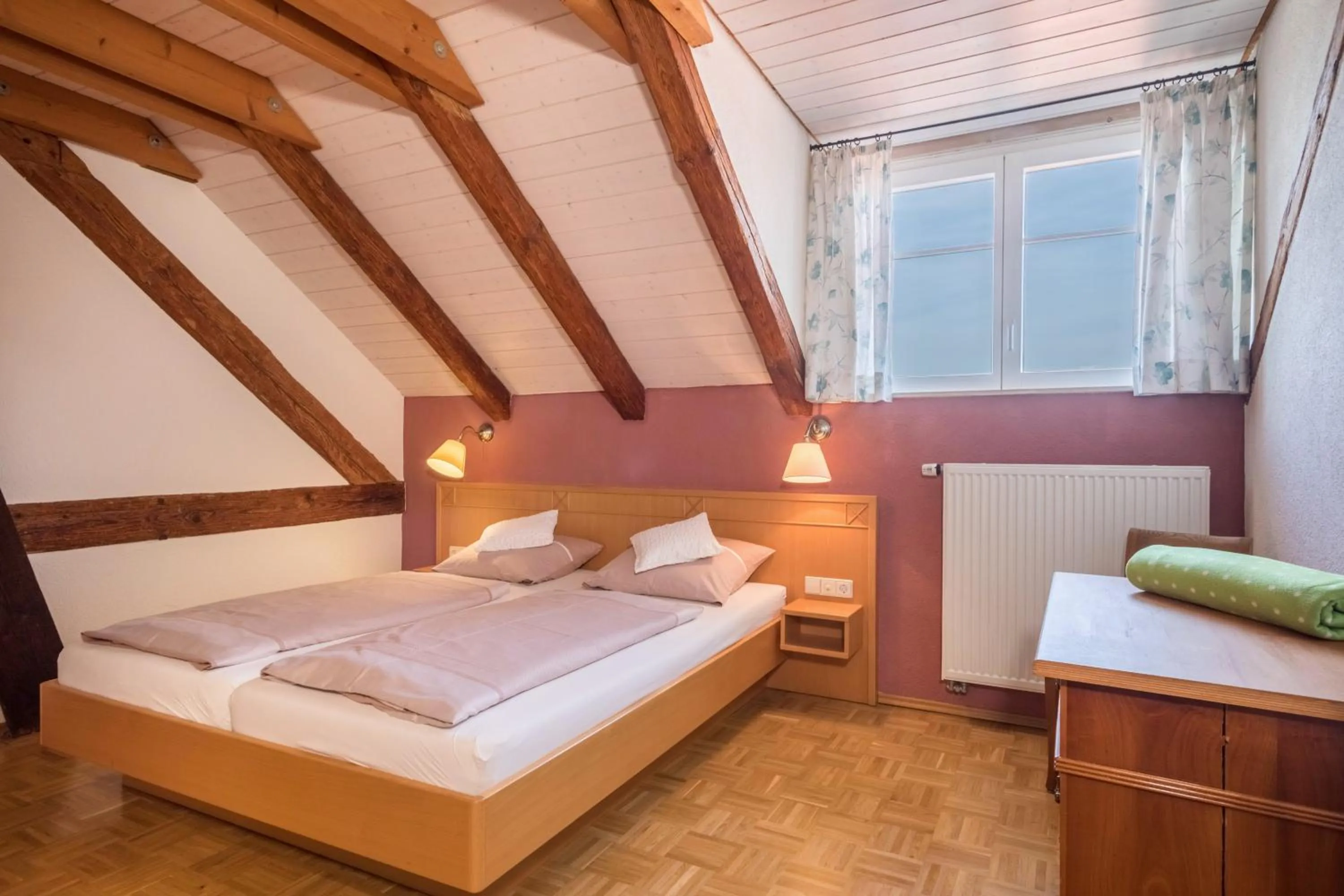 Property building, Bed in Obst- Ferienhof Ragg