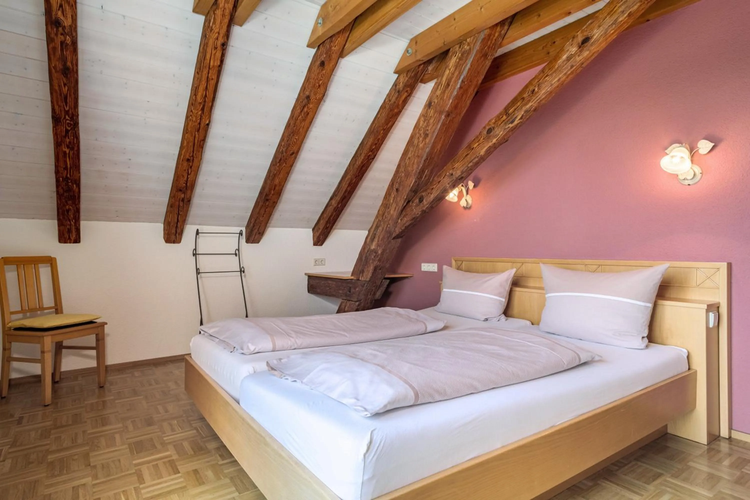 Property building, Bed in Obst- Ferienhof Ragg