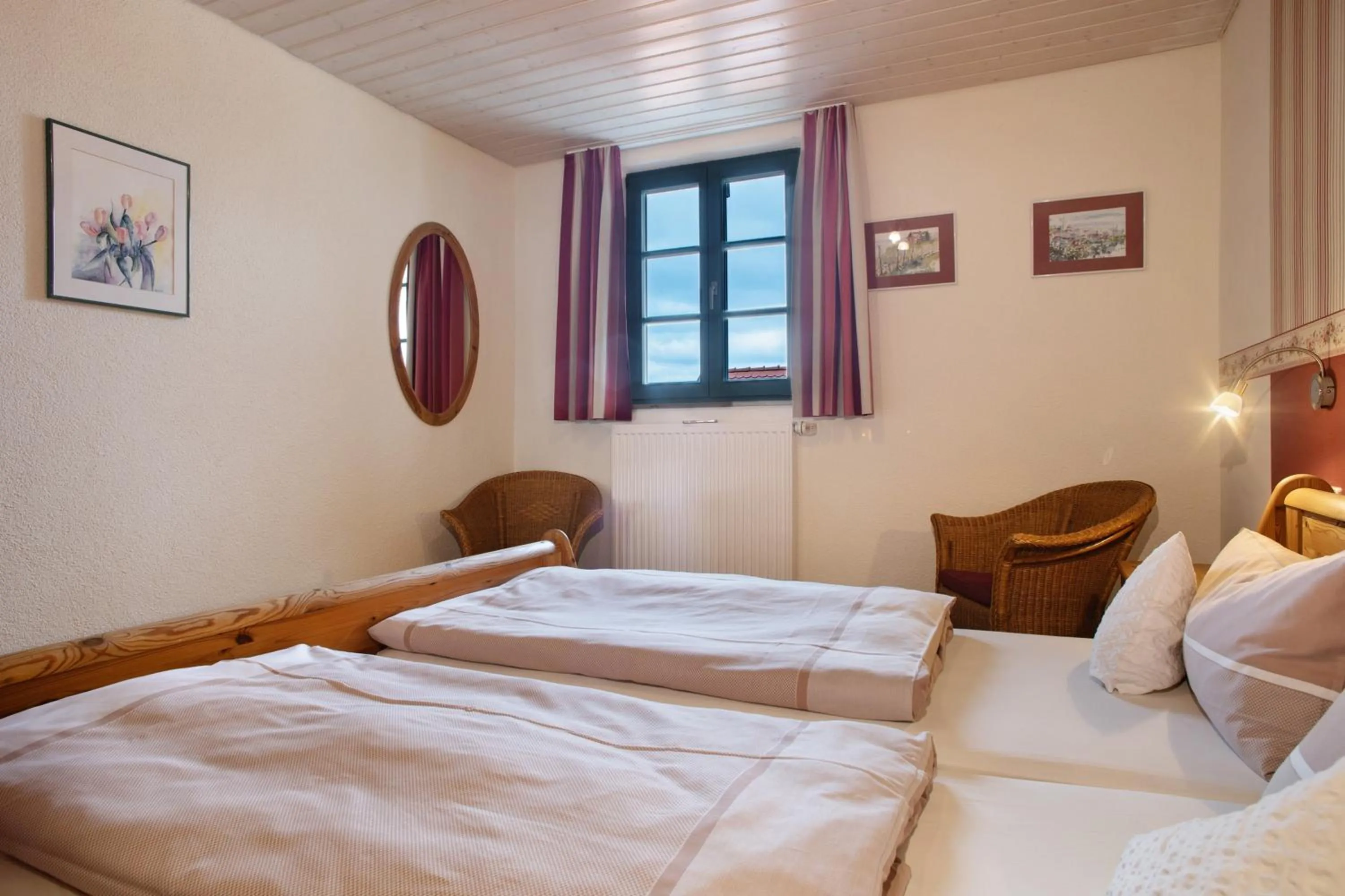 Property building, Bed in Obst- Ferienhof Ragg