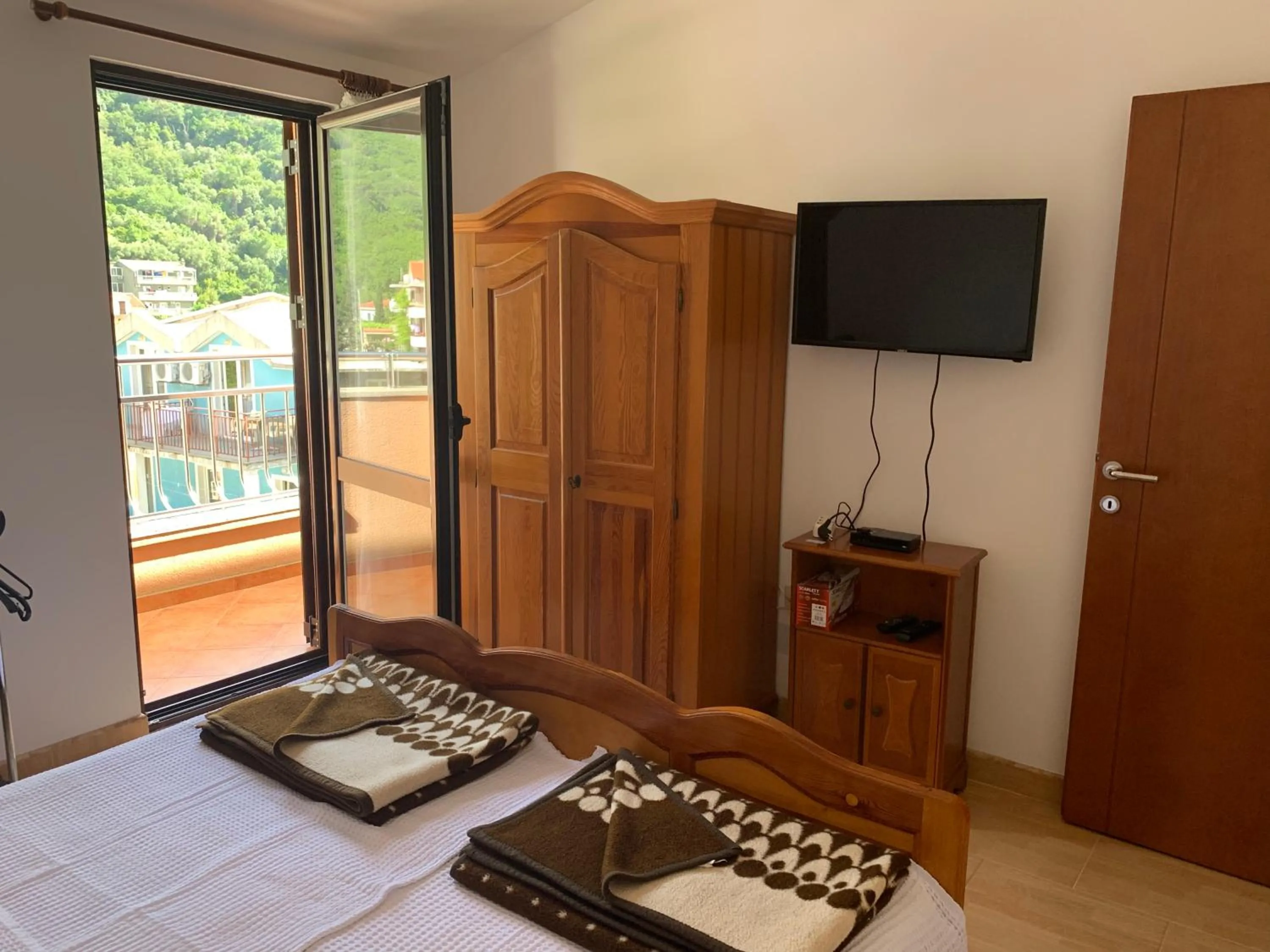 Apartments Zvicer - Milica