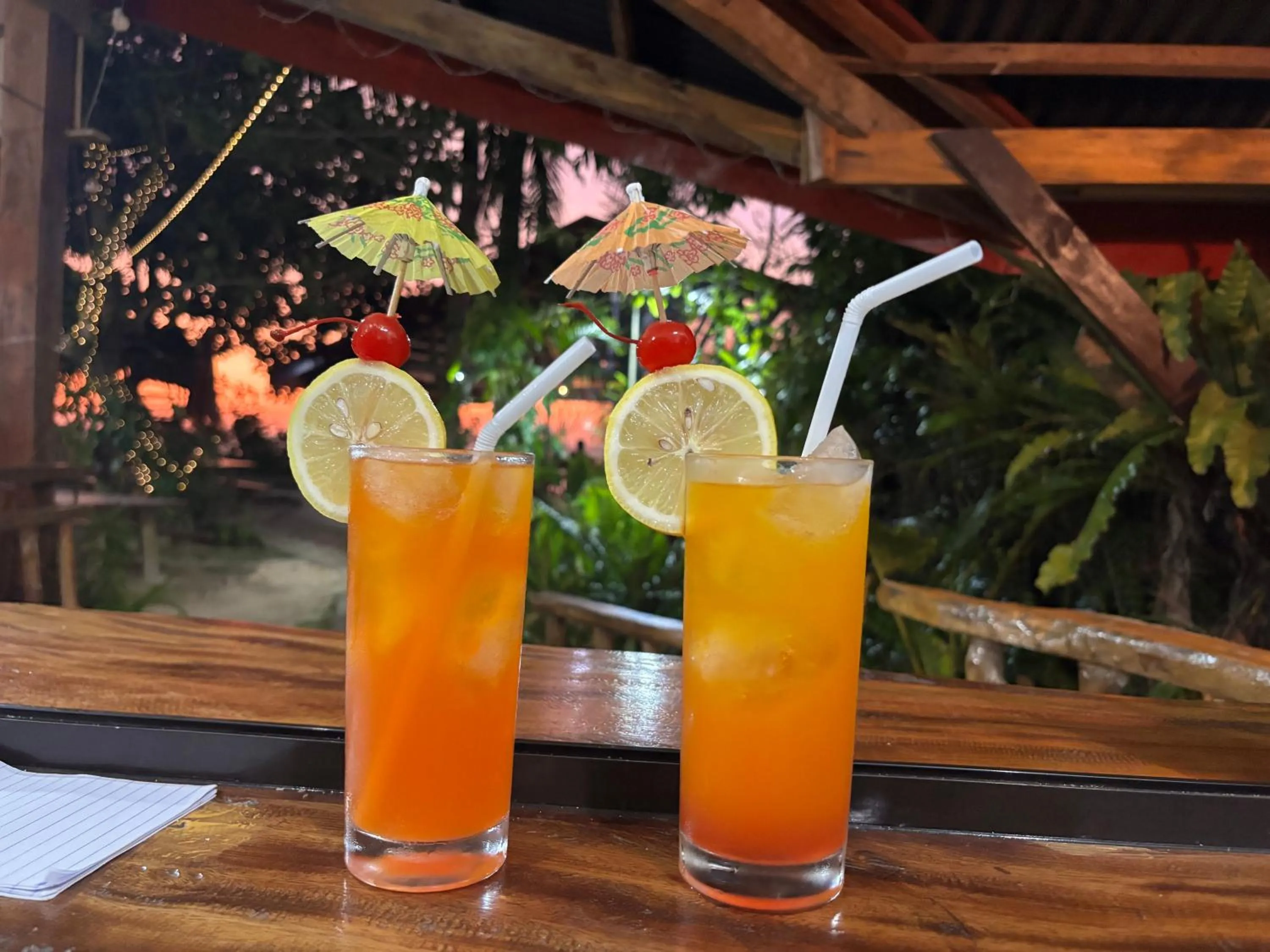 Drinks in White Beach Front and Cottages