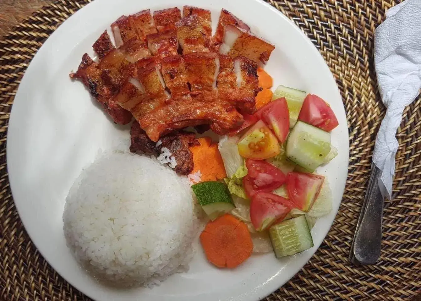 Food in White Beach Front and Cottages Food in White Beach Front and Cottages
