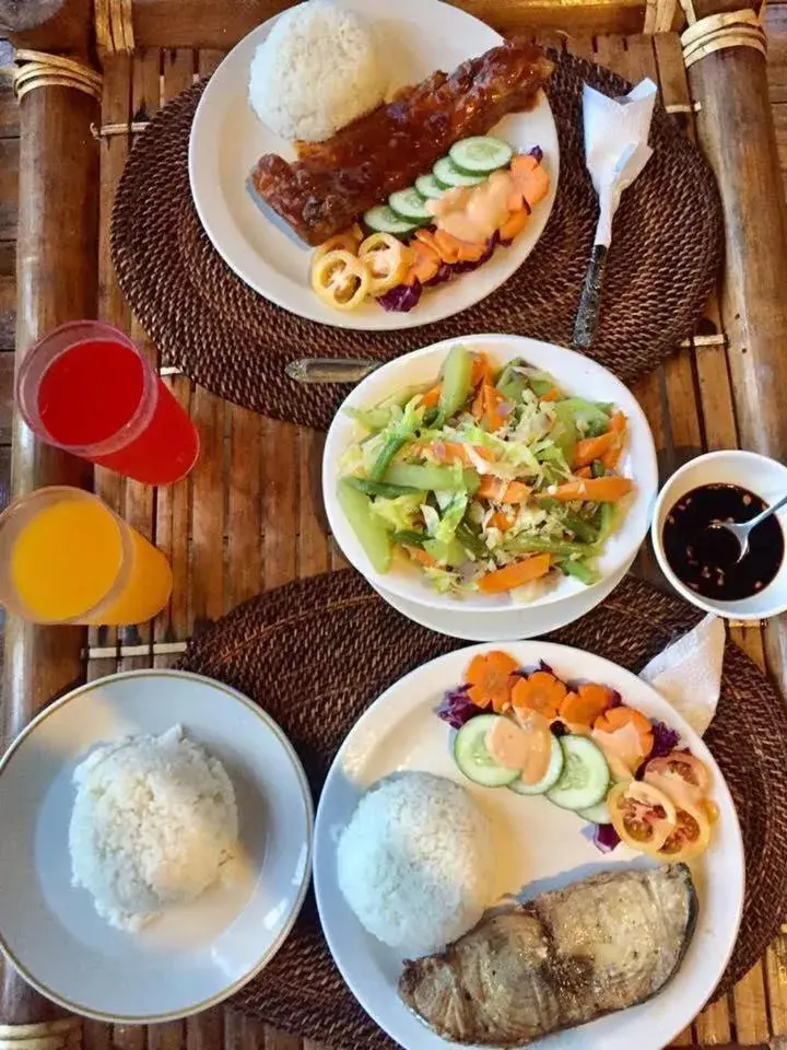 Food and drinks in White Beach Front and Cottages Food and drinks in White Beach Front and Cottages
