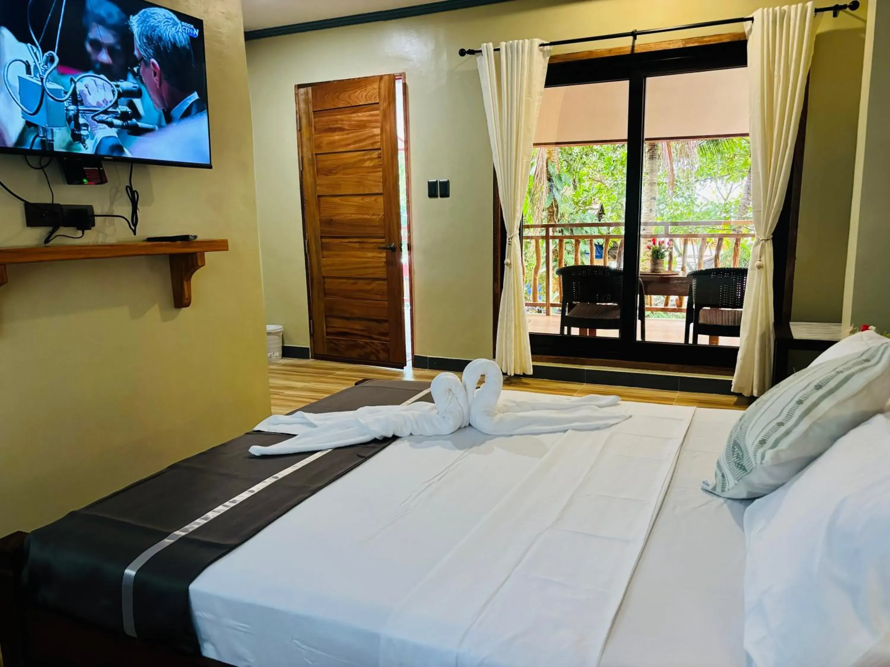 Bed in White Beach Front and Cottages Bed in White Beach Front and Cottages