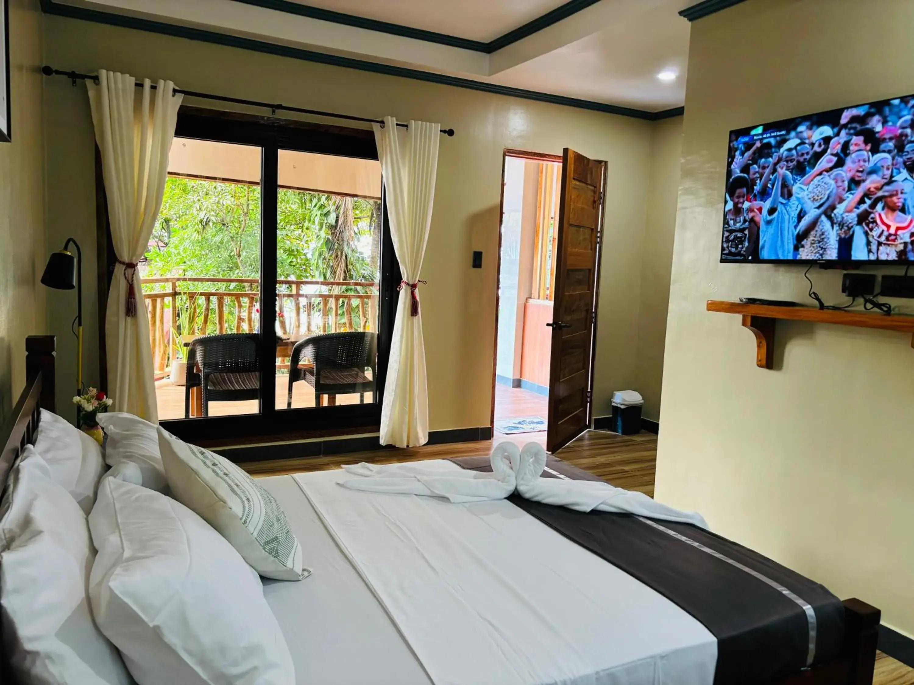 Bed in White Beach Front and Cottages Bed in White Beach Front and Cottages
