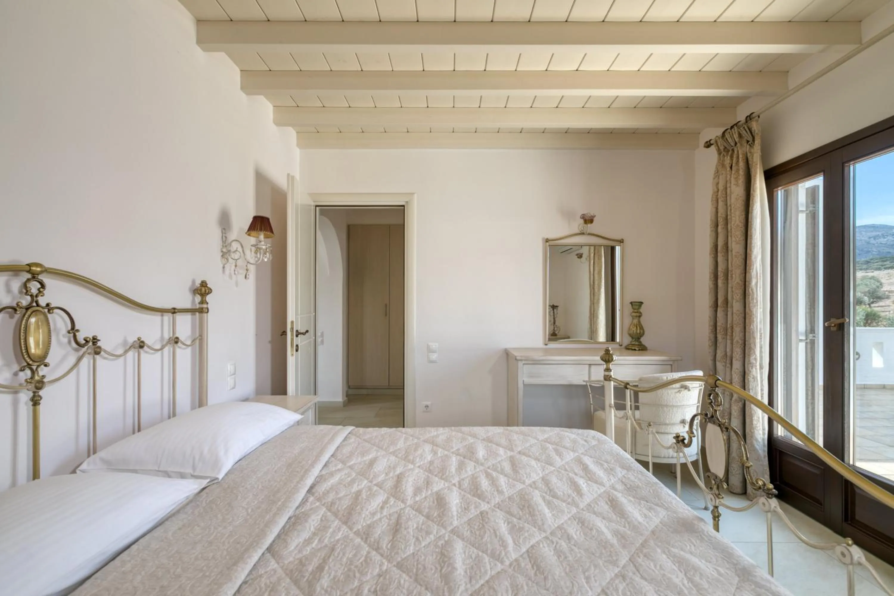 Bedroom, Bed in Ostria Inn