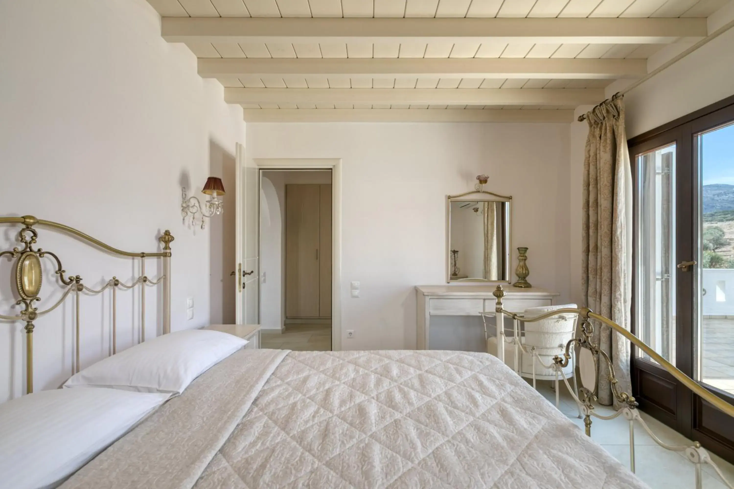 Superior Family Suite Sea View with Private Pool in Ostria Inn Superior Family Suite Sea View with Private Pool in Ostria Inn