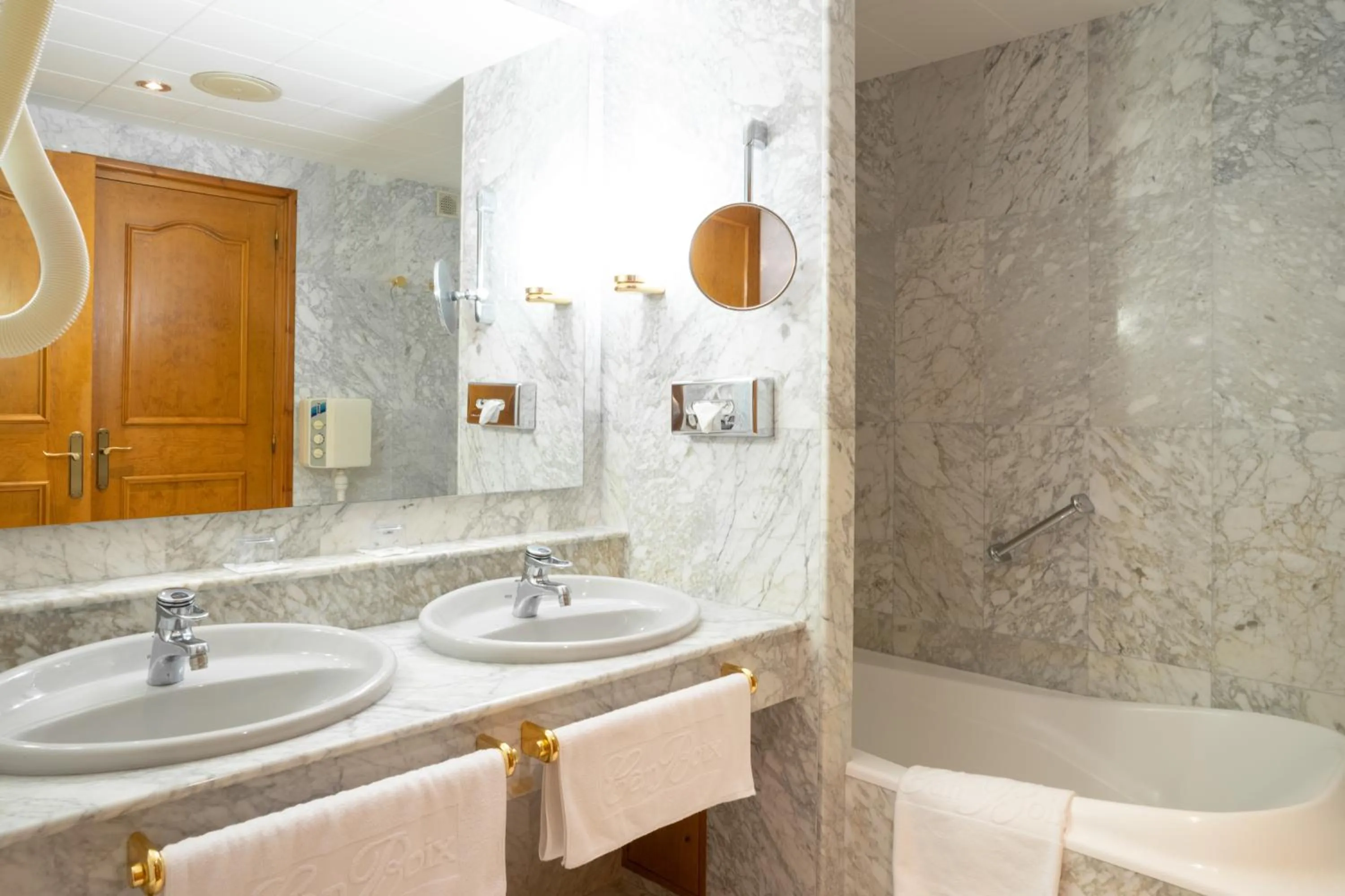 Bathroom in Hotel Can Boix de Peramola