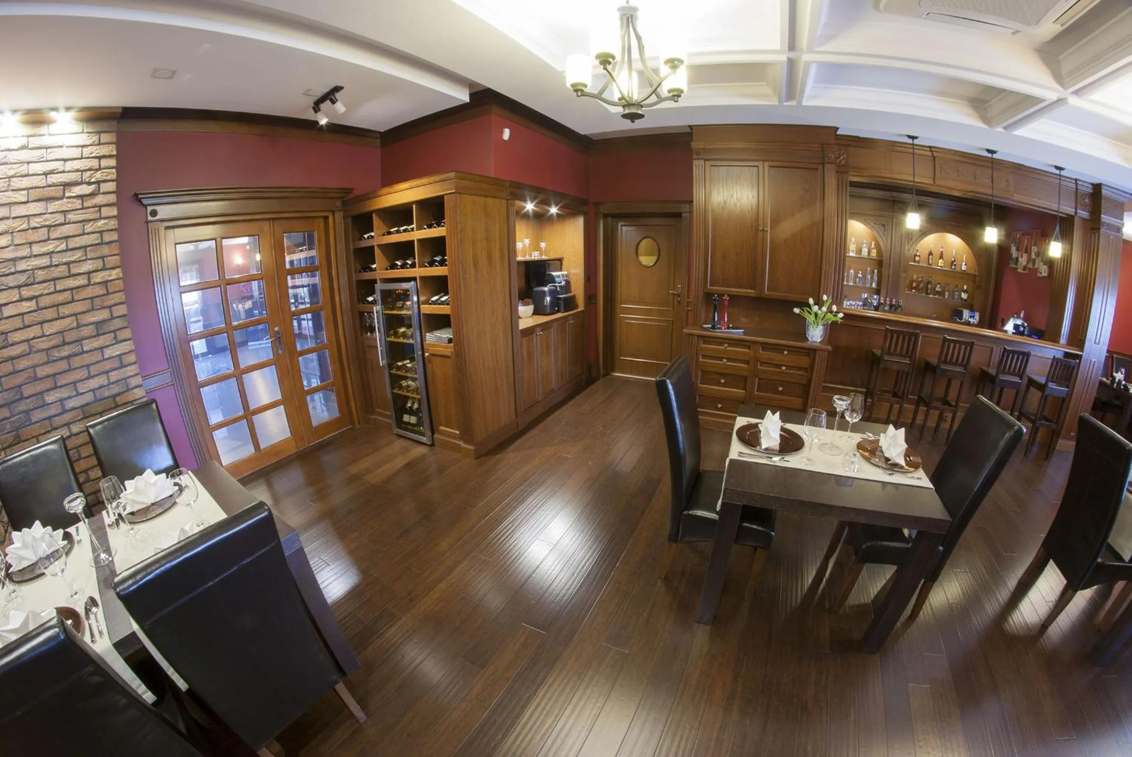 Restaurant/places to eat in Hotel Dwór Galicja