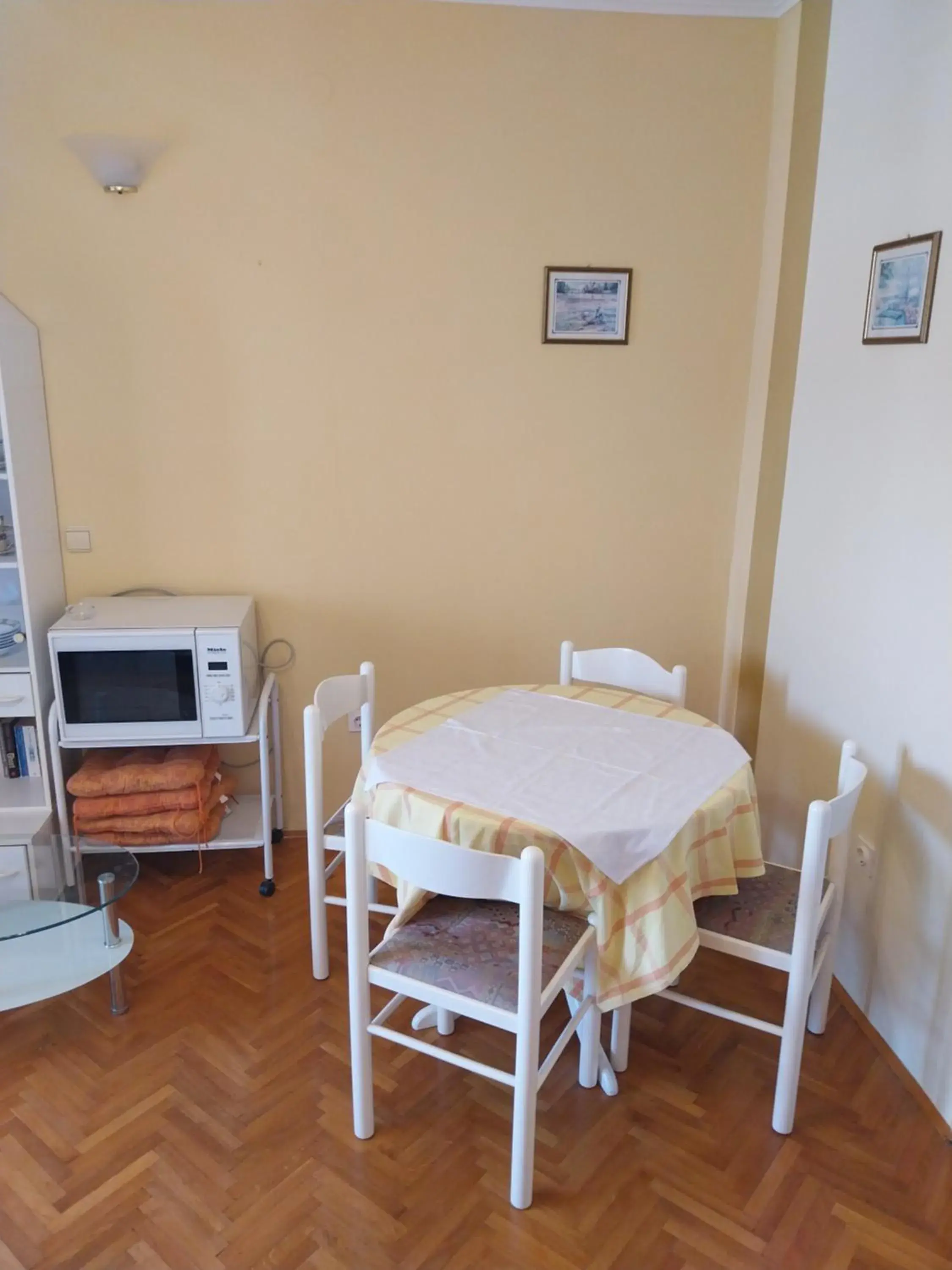 Two-Bedroom Apartment in Ljubica Apartments and Rooms Two-Bedroom Apartment in Ljubica Apartments and Rooms
