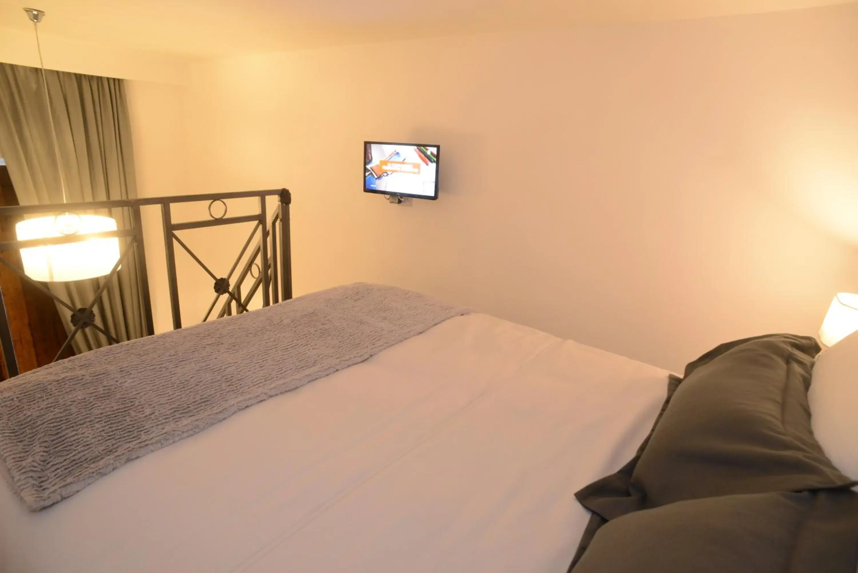 Family Studio in B&B Napolimilionaria Foria 242 Family Studio in B&B Napolimilionaria Foria 242