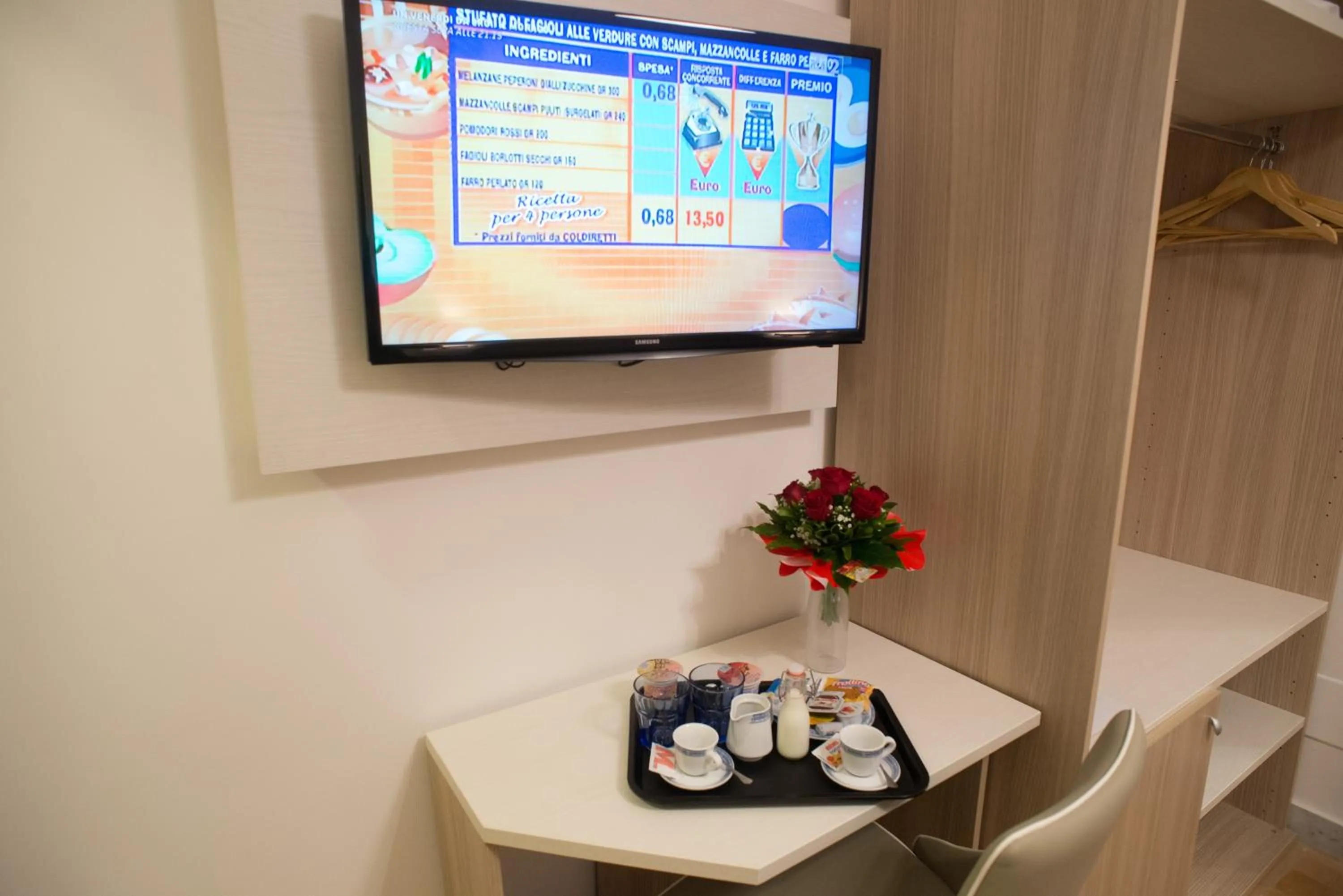 TV and multimedia in B&B Napolimilionaria Foria 242