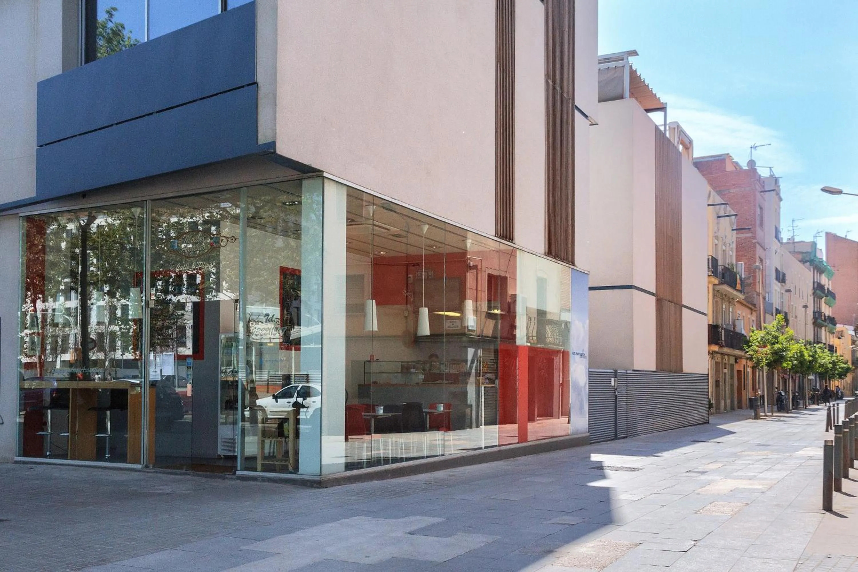 Facade/entrance in Feelathome Poblenou Beach Apartments