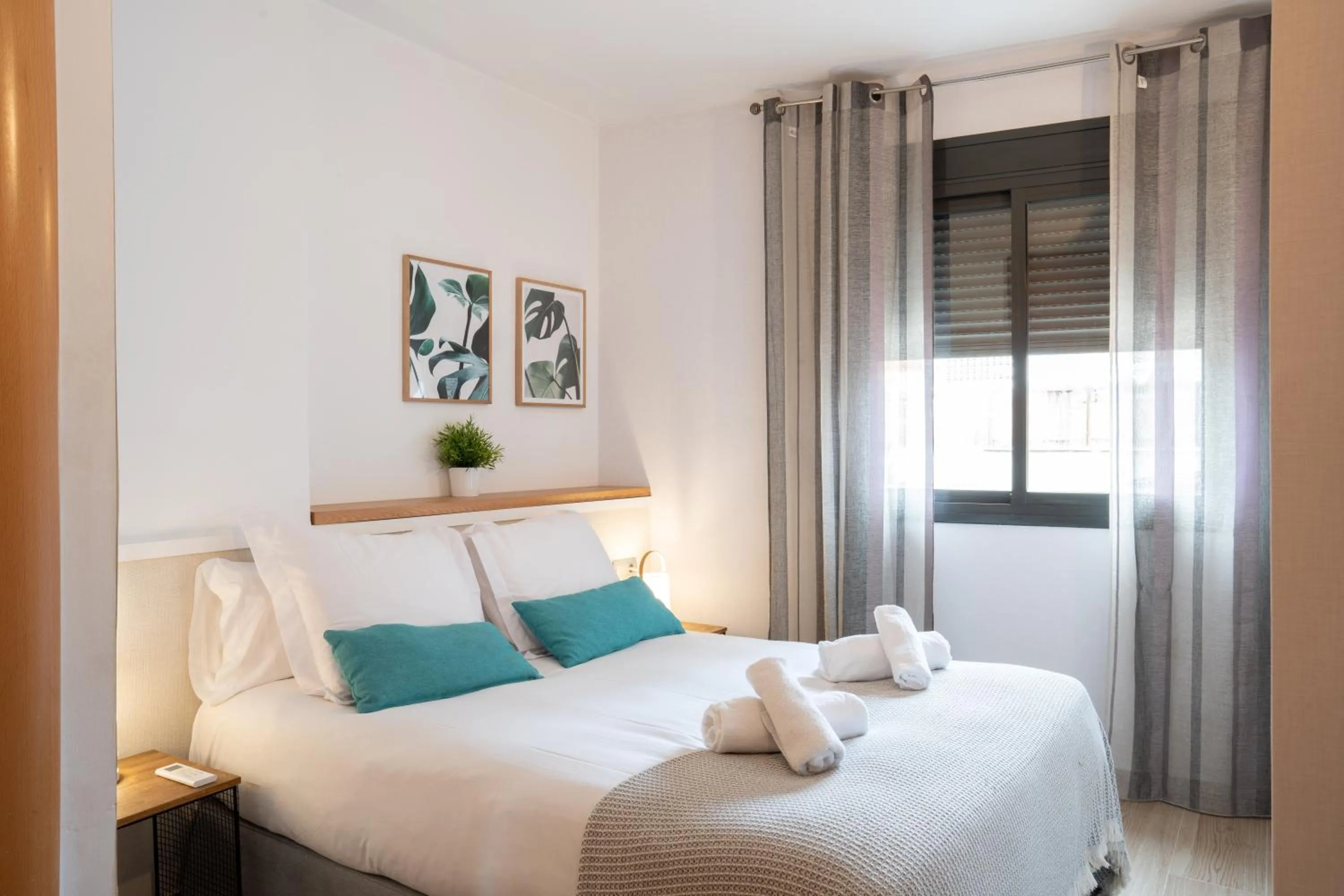 Bed in Feelathome Poblenou Beach Apartments