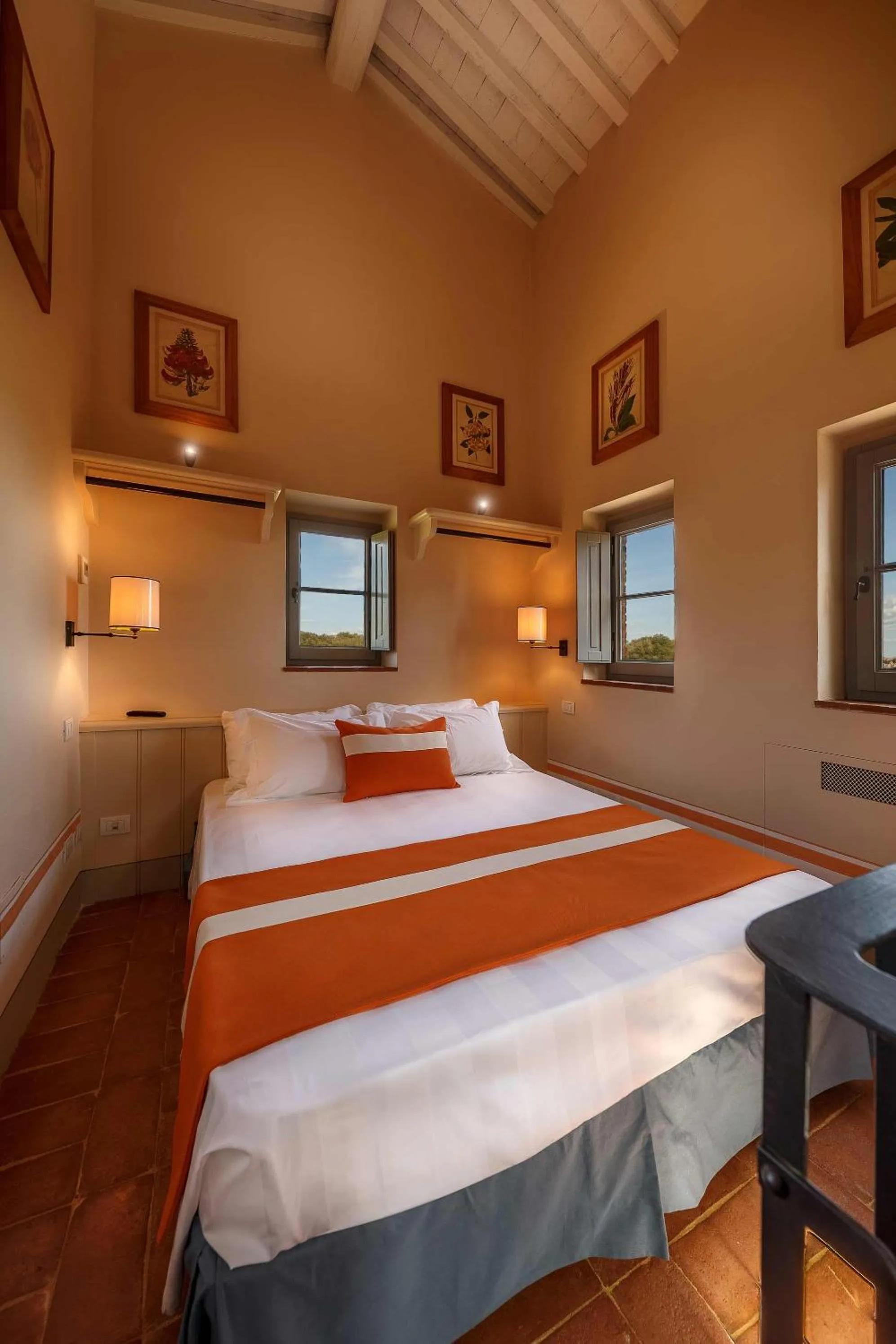 Bed in Borgo Scopeto Wine & Country Relais