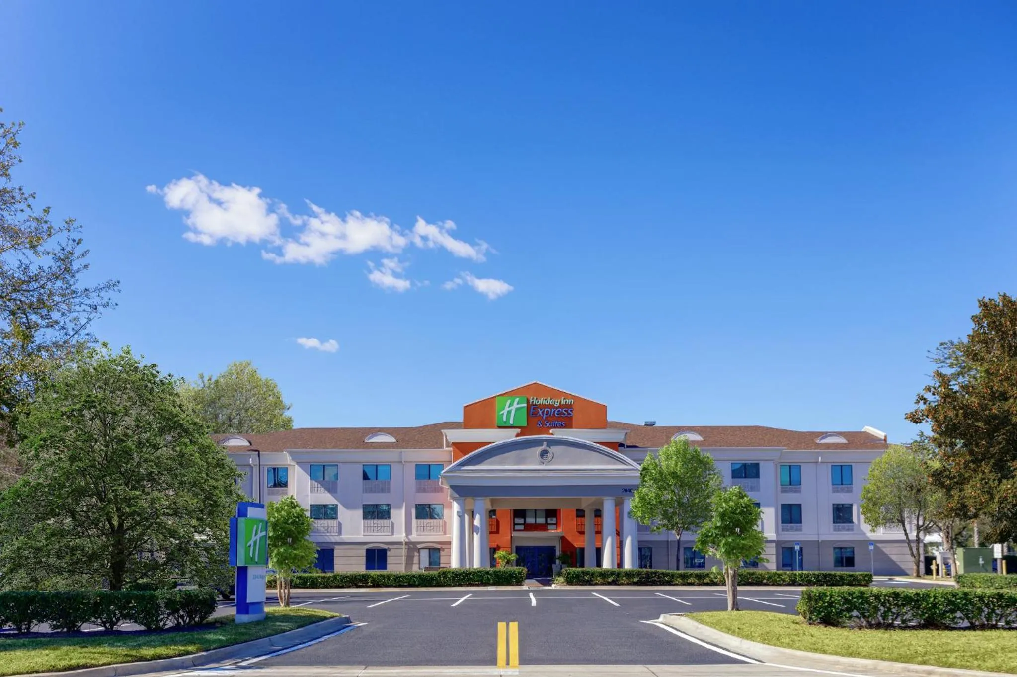 Property building in Holiday Inn Express & Suites Jacksonville - Atlantic Beach by IHG