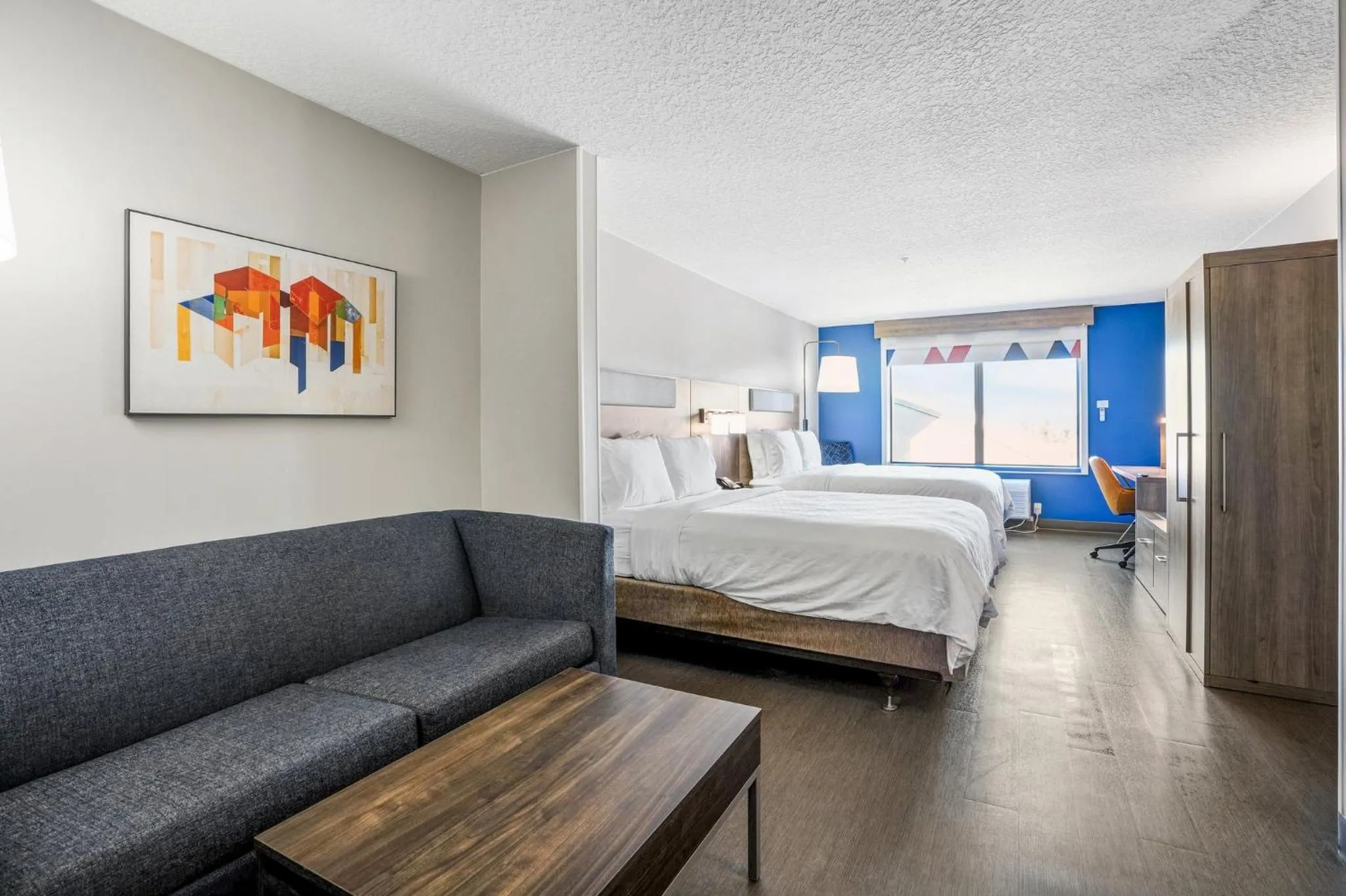 Photo of the whole room, Bed in Holiday Inn Express & Suites Jacksonville - Atlantic Beach by IHG