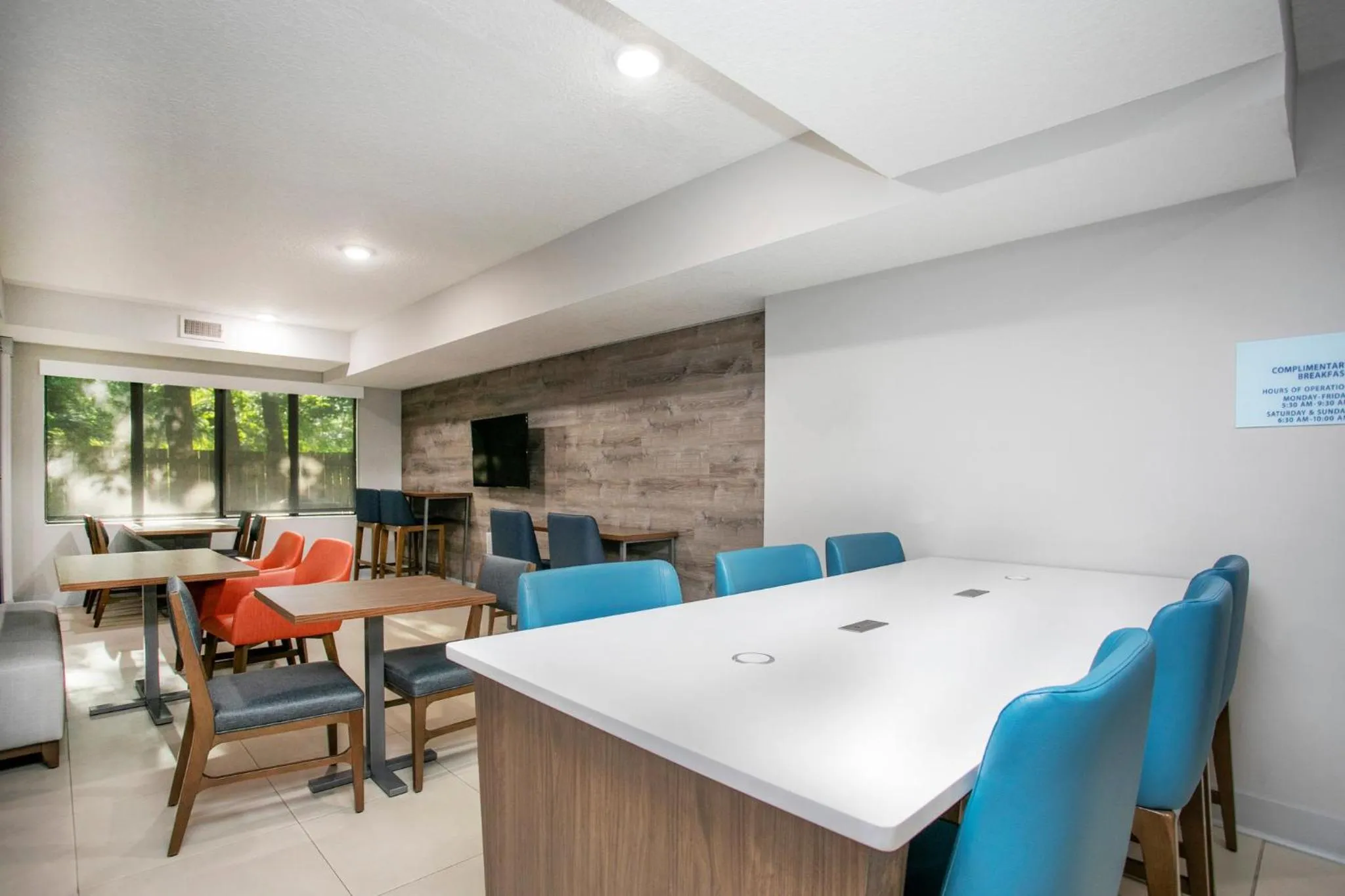 Breakfast in Holiday Inn Express & Suites Jacksonville - Atlantic Beach by IHG