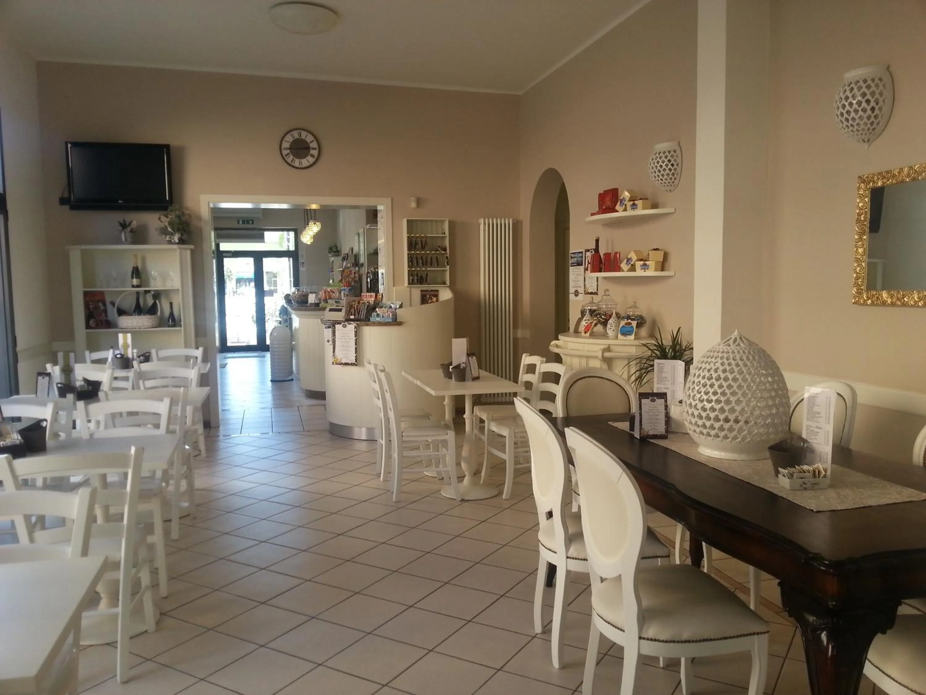 Lobby or reception in Risorgimento - Albergo - Bar