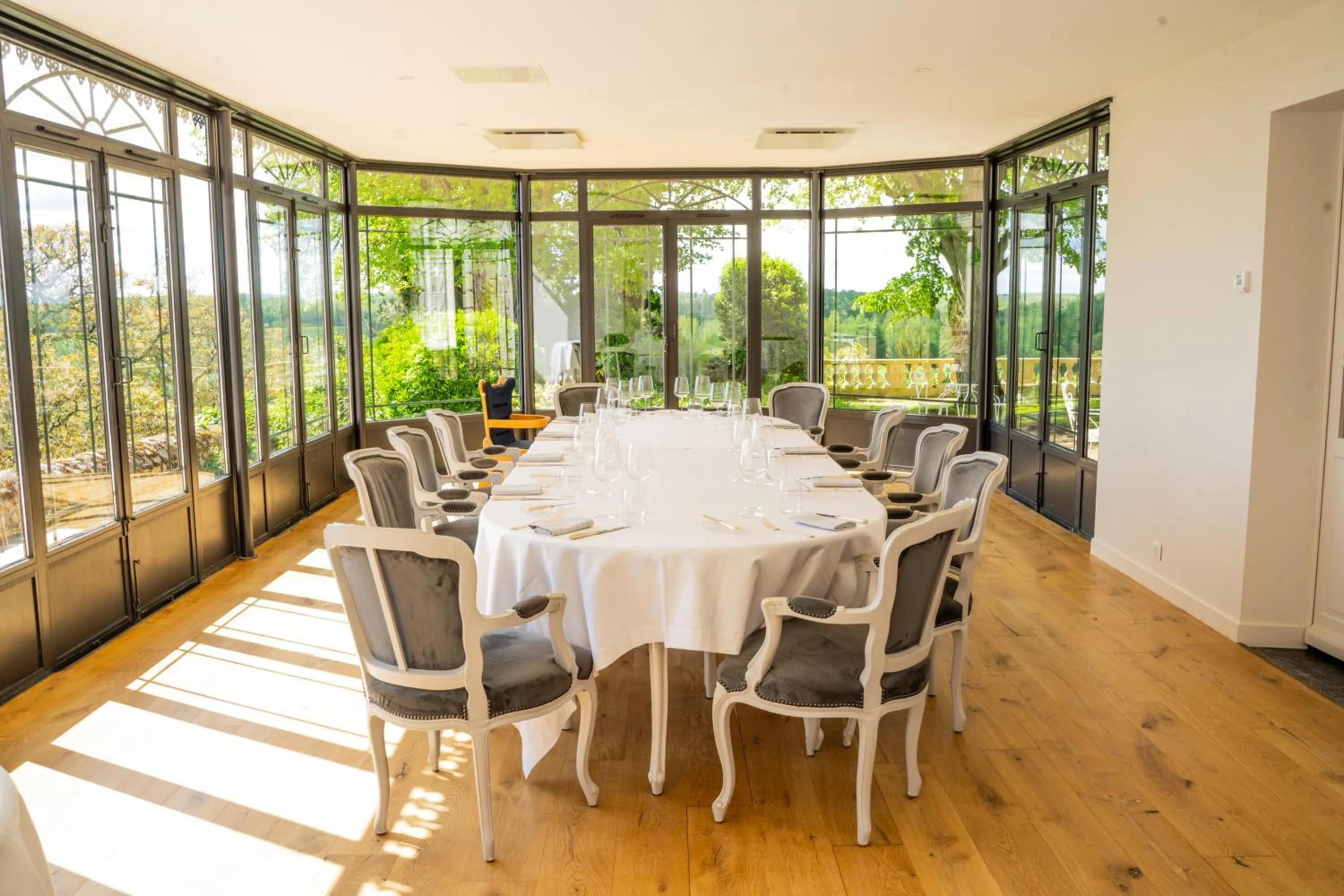 Restaurant/places to eat in Château De Noirieux