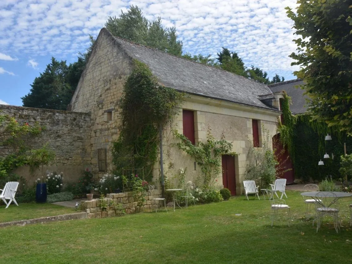 Property building in La Pénesais