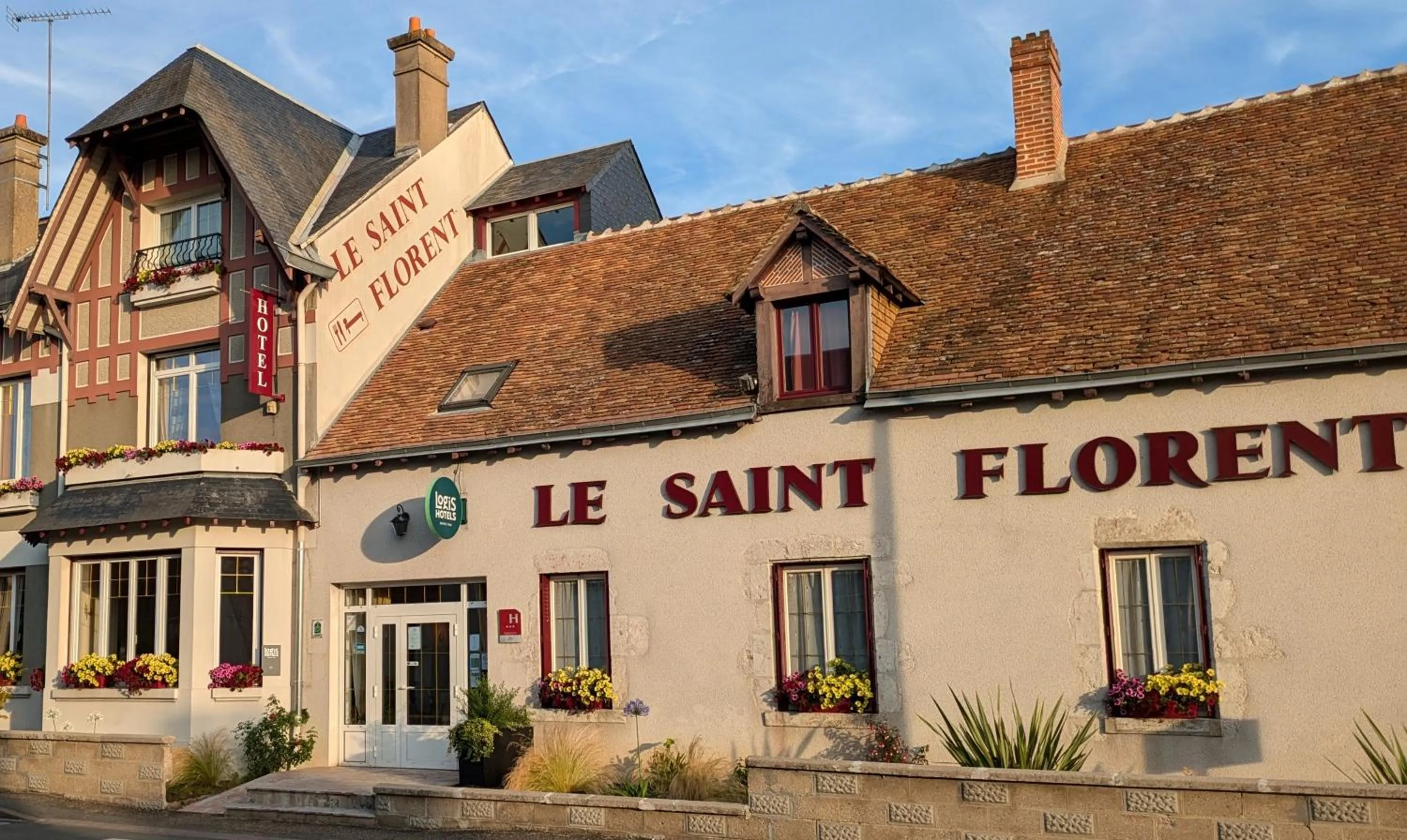 Property building in Logis Hôtel Le Saint Florent