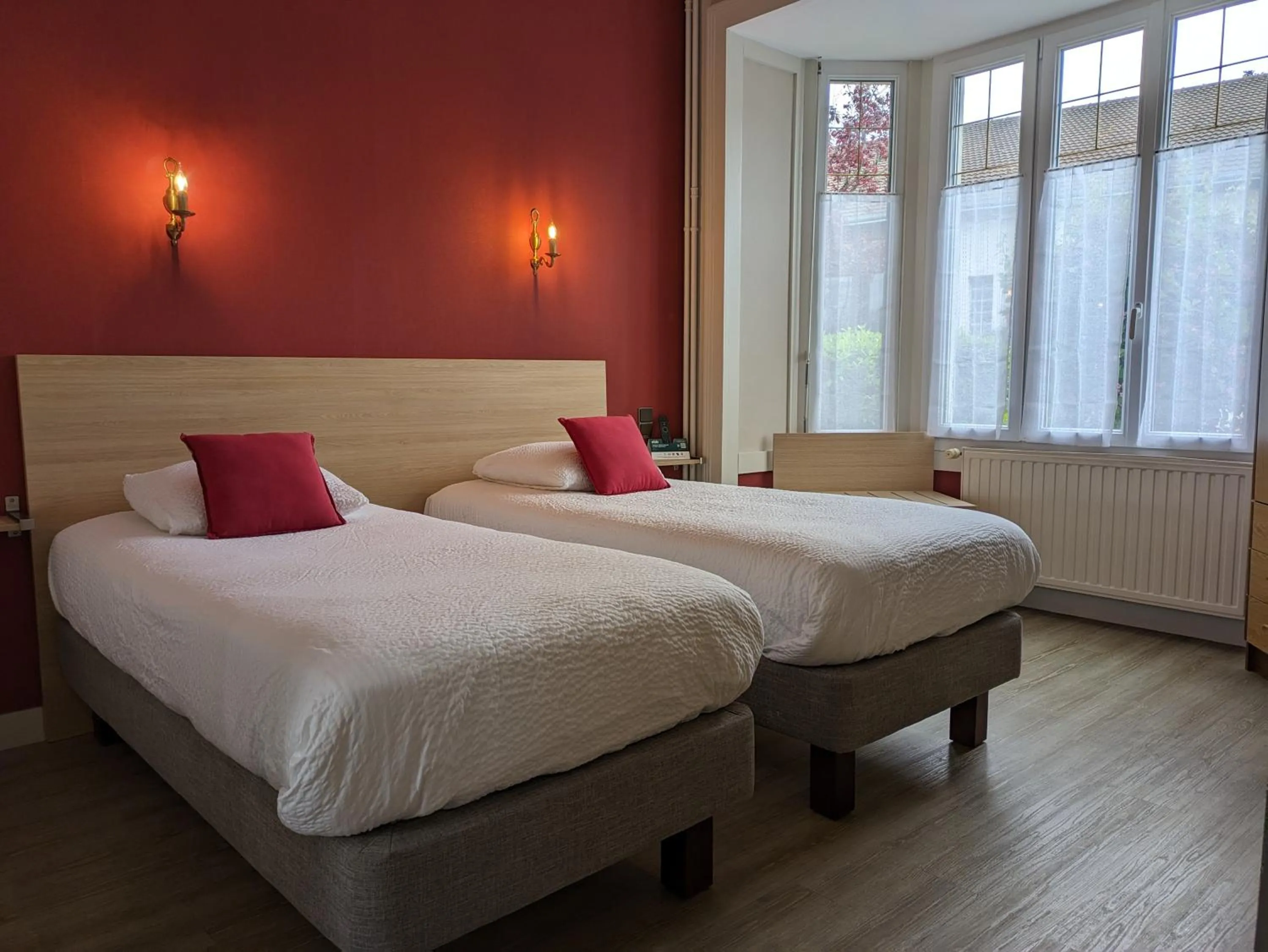 Bedroom, Bed in Logis Hôtel Le Saint Florent