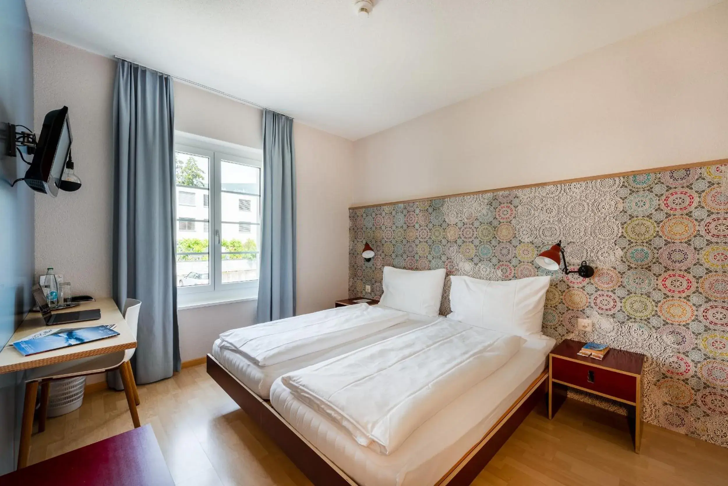 Photo of the whole room, Bed in Bären Self Check-in Hotel Photo of the whole room, Bed in Bären Self Check-in Hotel