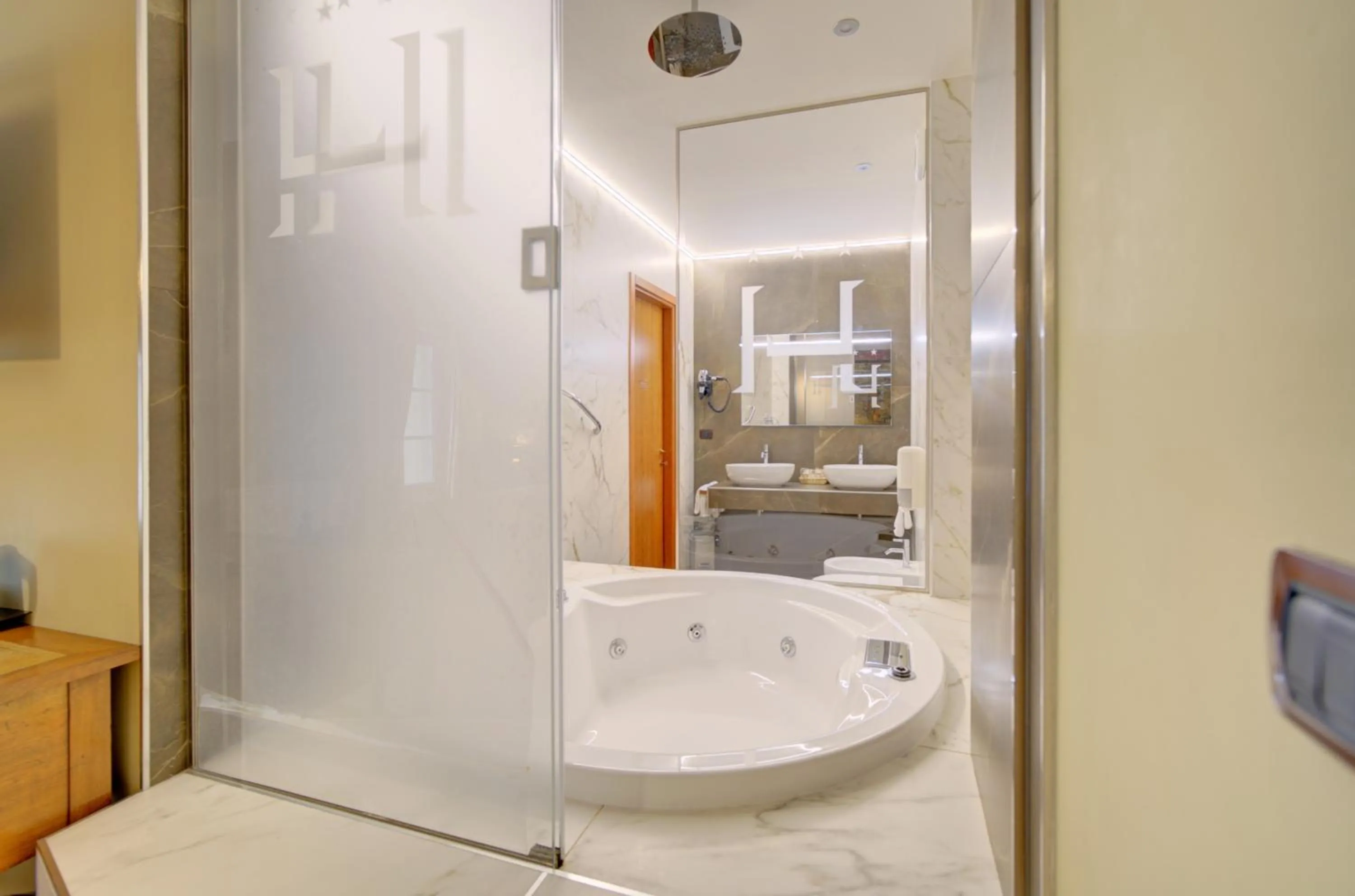 Shower in Liberty Hotel