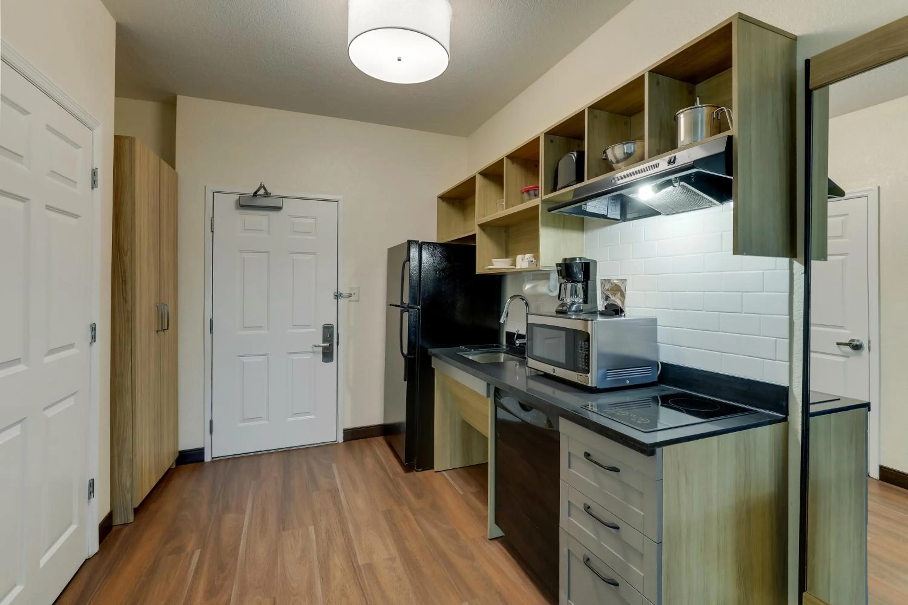 Candlewood Suites Lexington by IHG