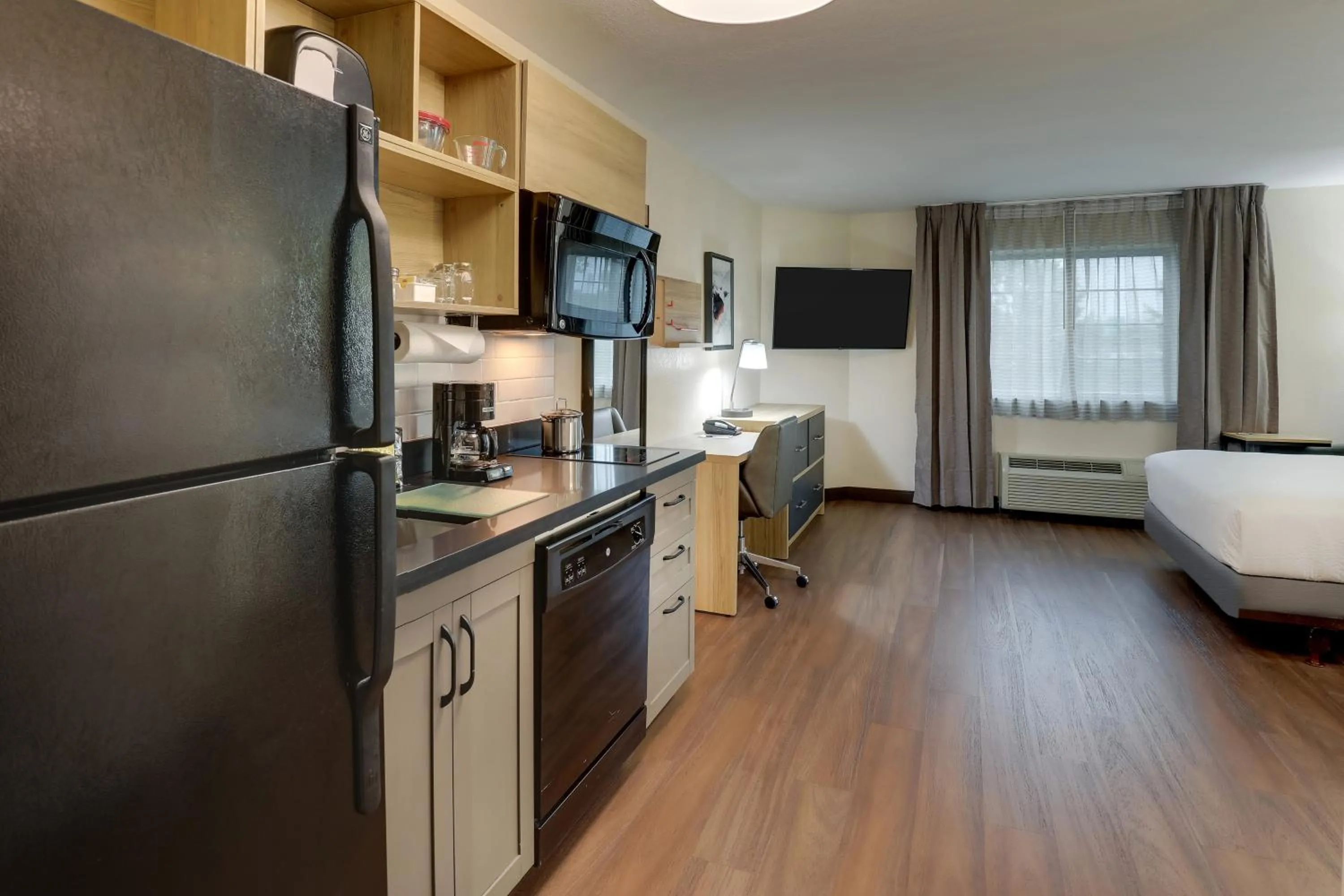 Bed in Candlewood Suites Lexington by IHG