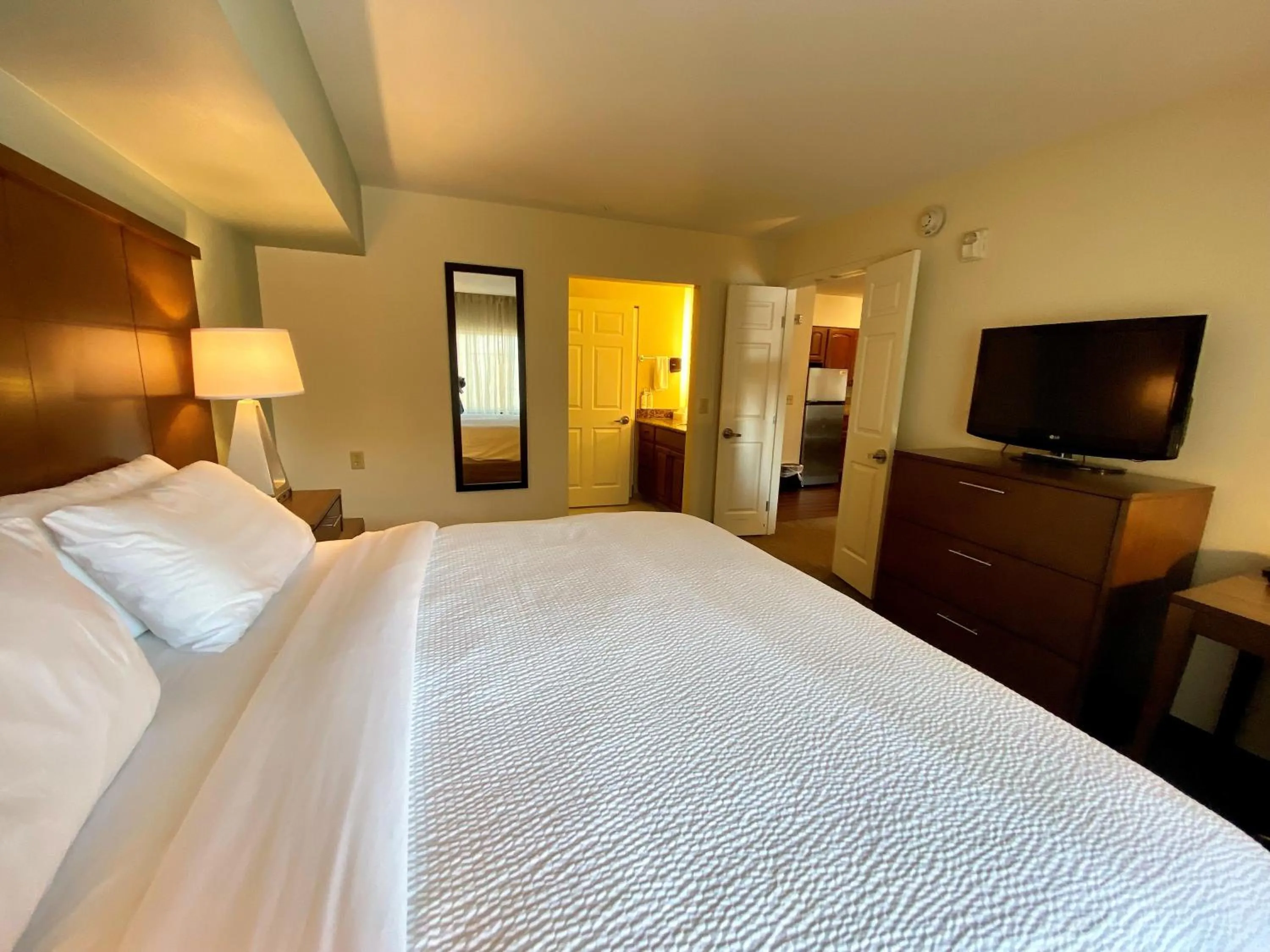 Bedroom, Bed in Staybridge Suites Great Falls by IHG