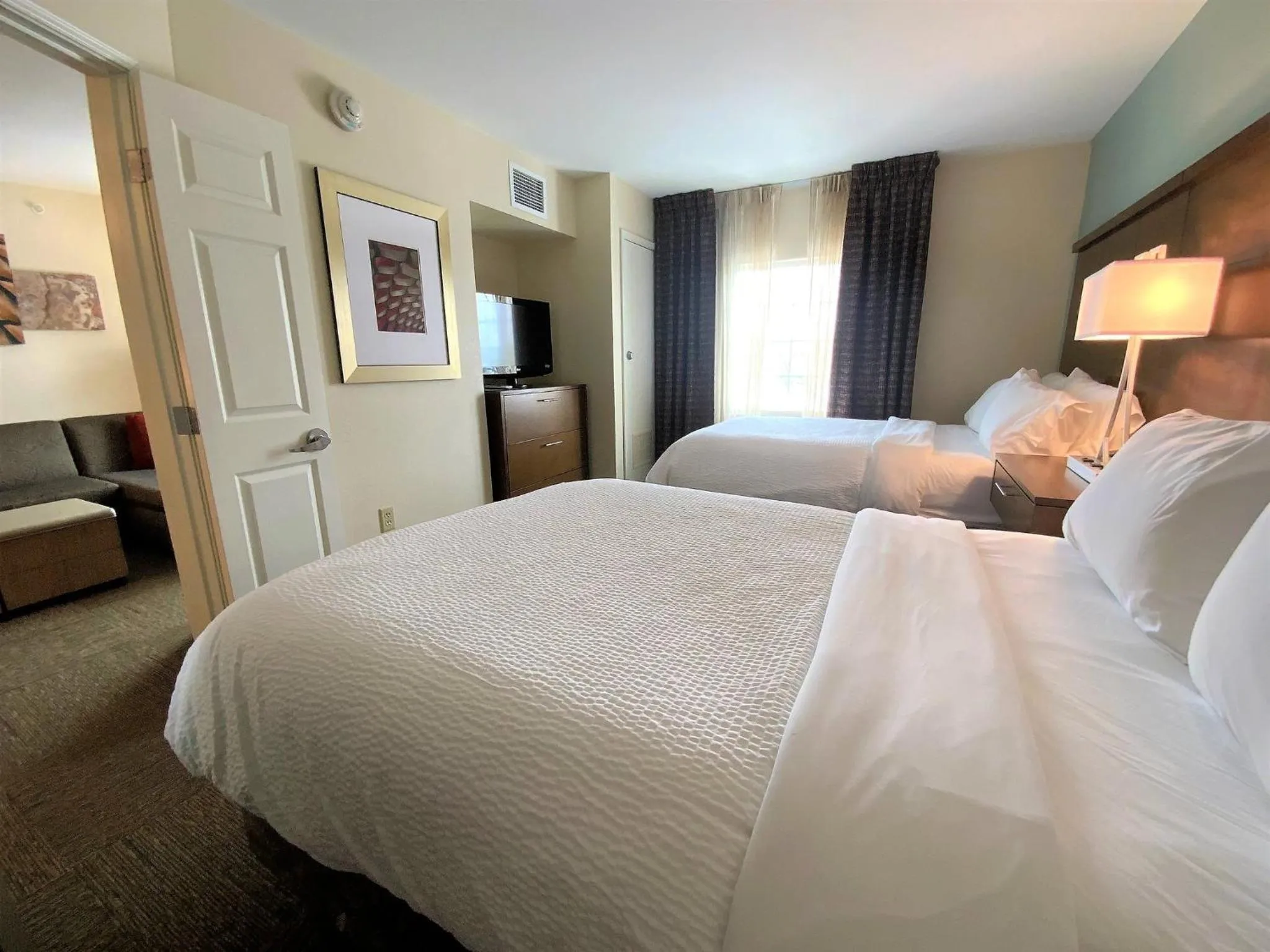 Photo of the whole room, Bed in Staybridge Suites Great Falls by IHG