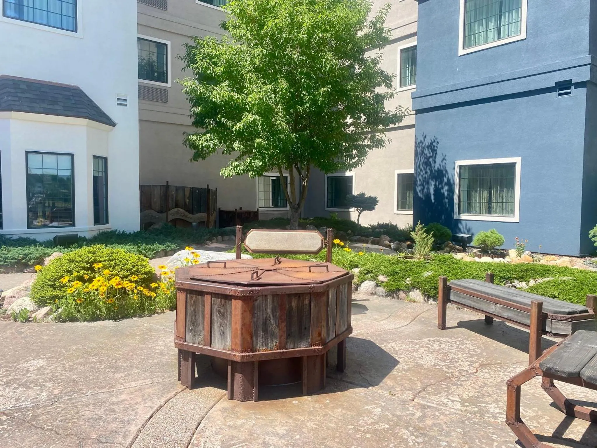 Property building in Staybridge Suites Great Falls by IHG