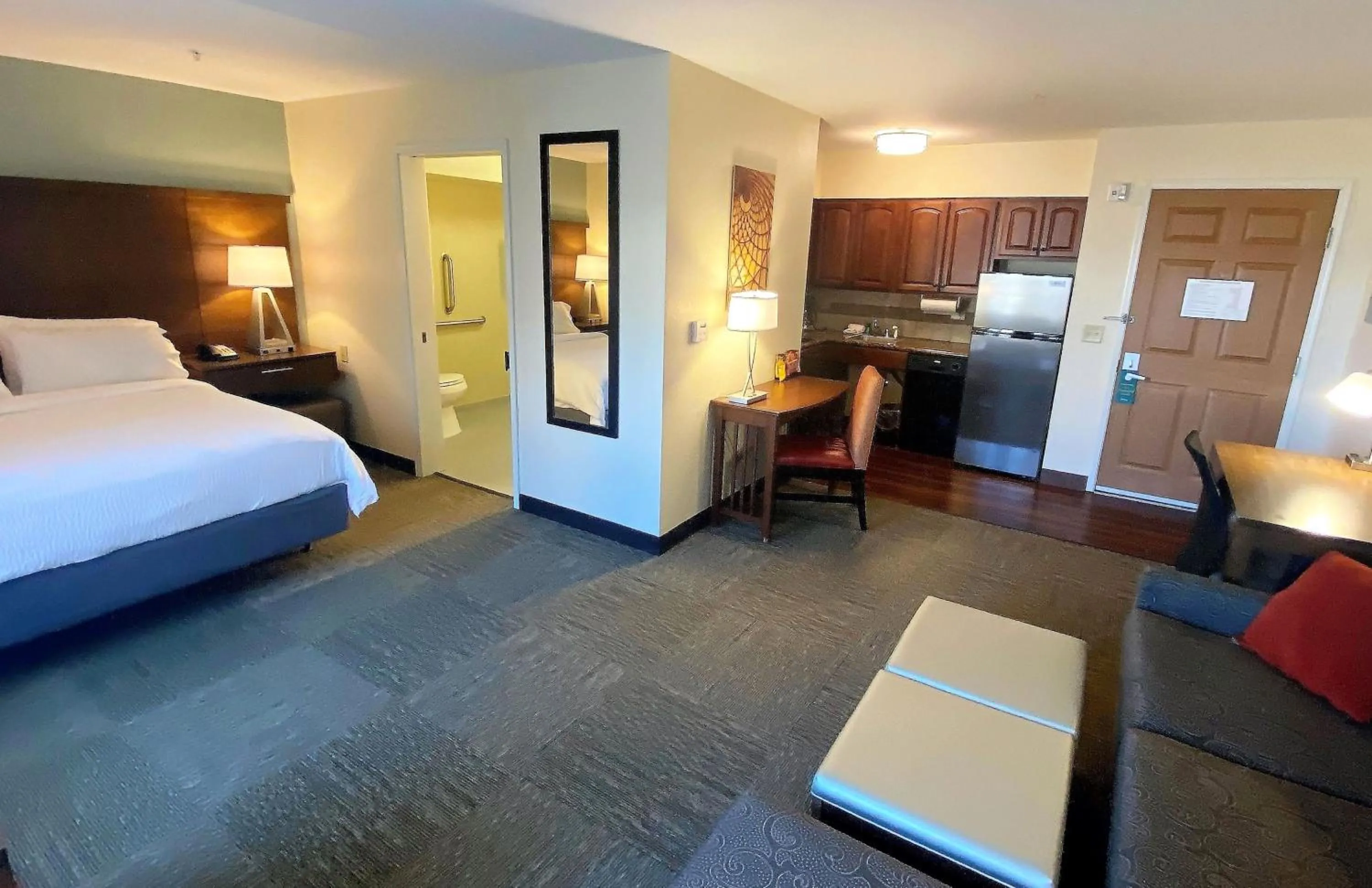 Photo of the whole room, Bed in Staybridge Suites Great Falls by IHG