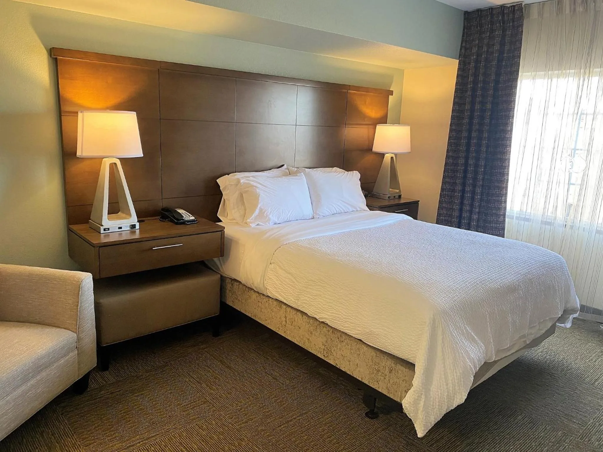 Photo of the whole room, Bed in Staybridge Suites Great Falls by IHG