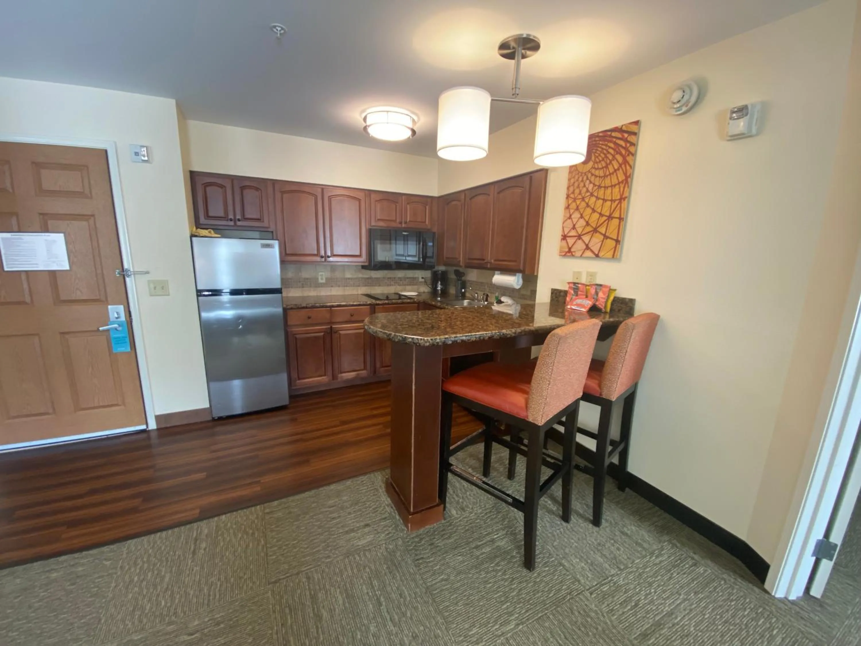 Kitchen or kitchenette in Staybridge Suites Great Falls by IHG