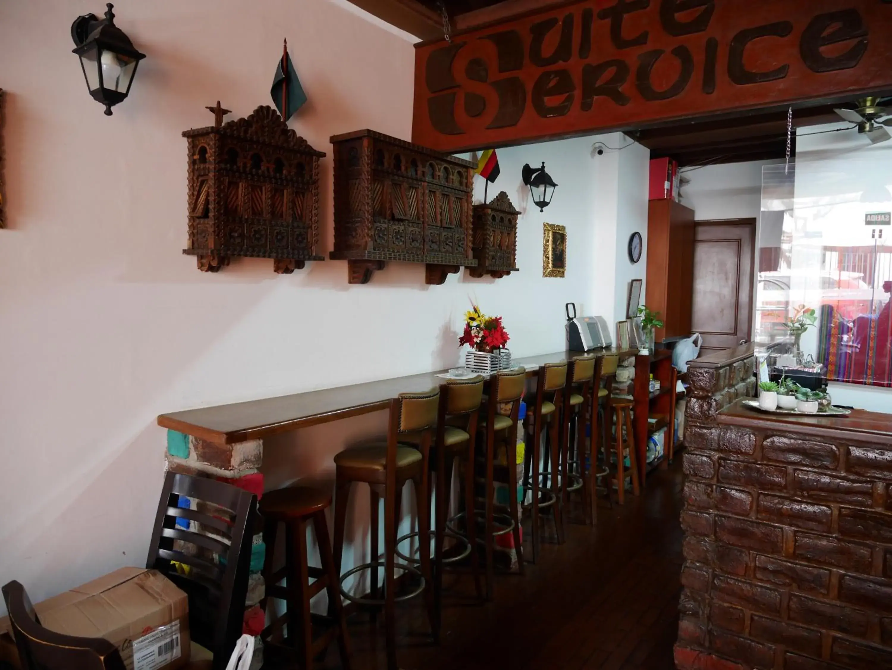 Lounge or bar in Suite Service Apart Hotel Lounge or bar in Suite Service Apart Hotel