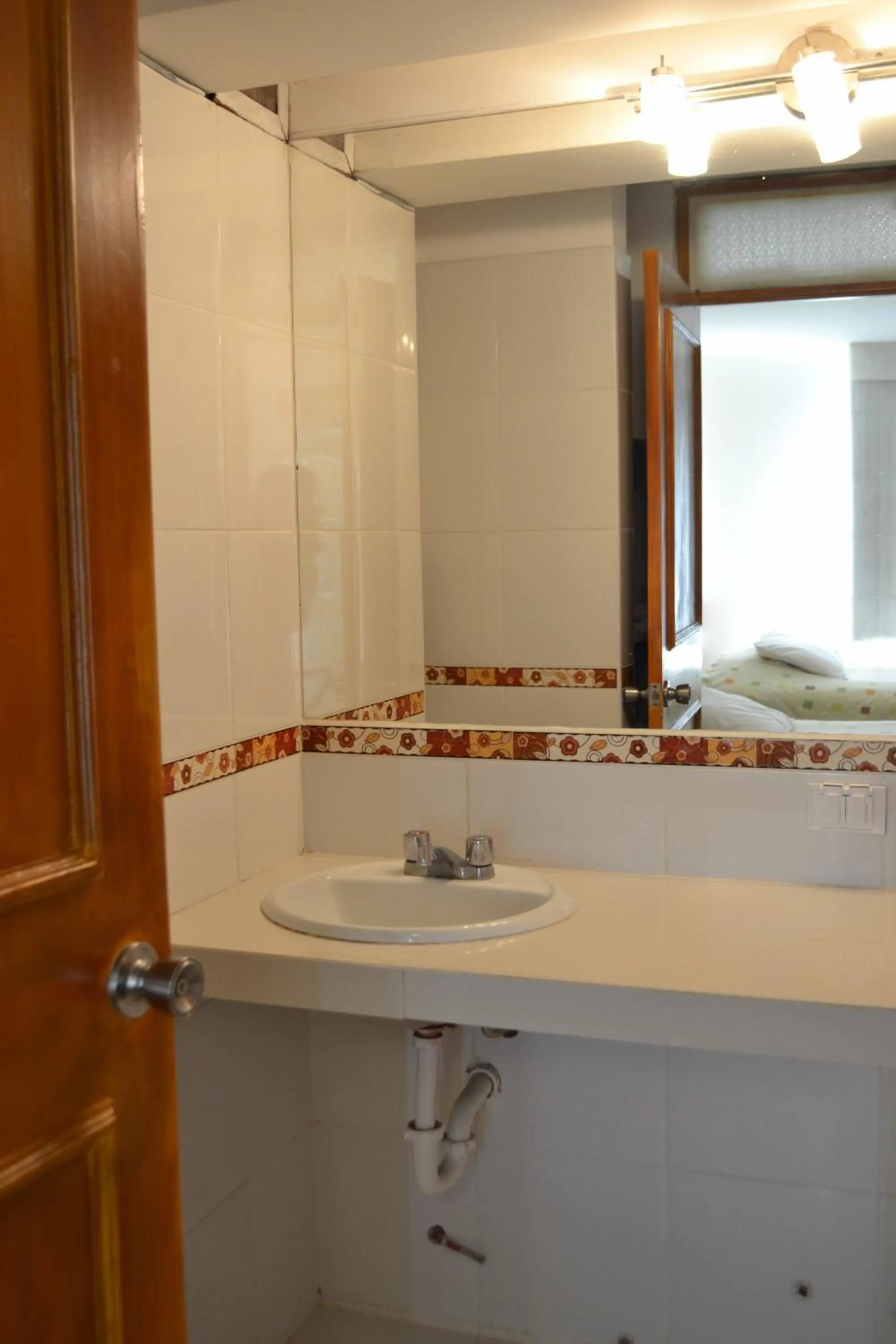 Bathroom in Suite Service Apart Hotel