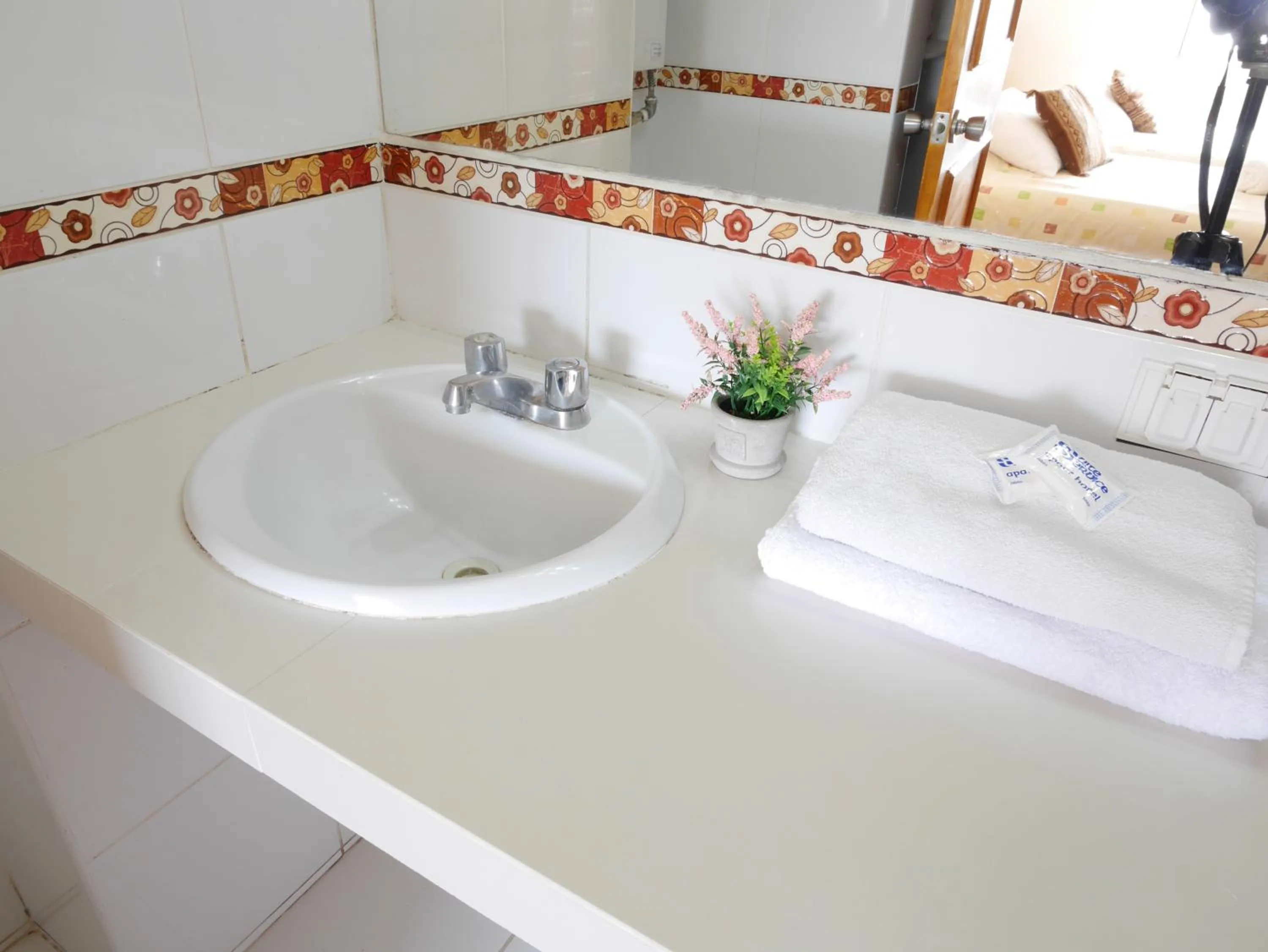 Bathroom in Suite Service Apart Hotel