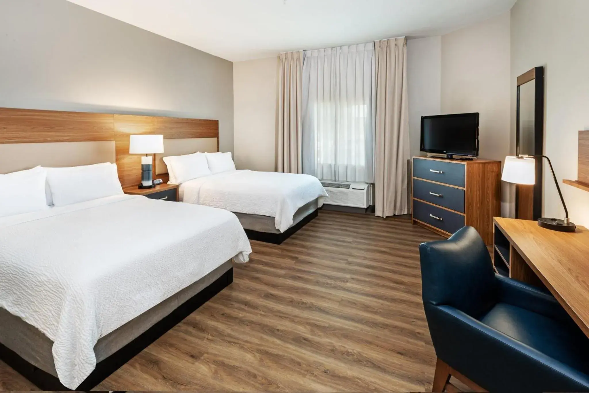 Photo of the whole room, Bed in Candlewood Suites Georgetown by IHG Photo of the whole room, Bed in Candlewood Suites Georgetown by IHG